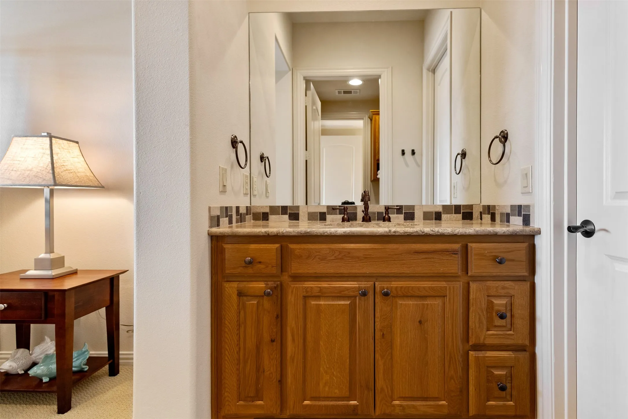 Single Family Residence For Sale in Henderson County , 11 Westview Circle, Star Harbor, Texas 75148, 5 Bedroom, 4 Bathroom, 2 Garage spaces, 4,421 Sqft, built in 2009, mls#21167653, Real Estate Agent in Star Harbor, Homes For Sale in Henderson county, Homes For Sale in Star Harbor, Realtor in Star Harbor Texas, Real Estate Brokerage Independent Realty Texas, Luminita Cordes Realtor