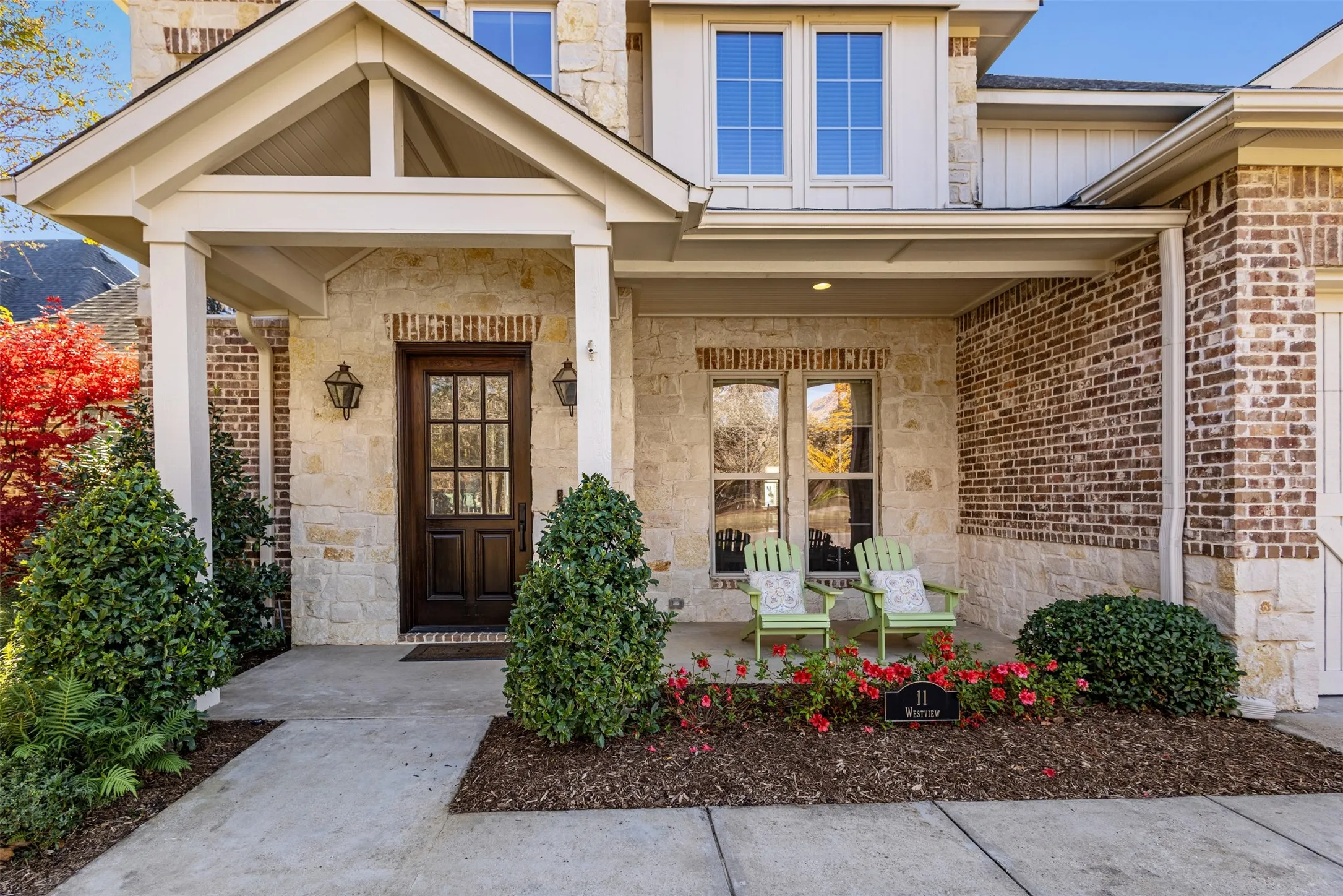 Single Family Residence For Sale in Henderson County , 11 Westview Circle, Star Harbor, Texas 75148, 5 Bedroom, 4 Bathroom, 2 Garage spaces, 4,421 Sqft, built in 2009, mls#21167653, Real Estate Agent in Star Harbor, Homes For Sale in Henderson county, Homes For Sale in Star Harbor, Realtor in Star Harbor Texas, Real Estate Brokerage Independent Realty Texas, Luminita Cordes Realtor