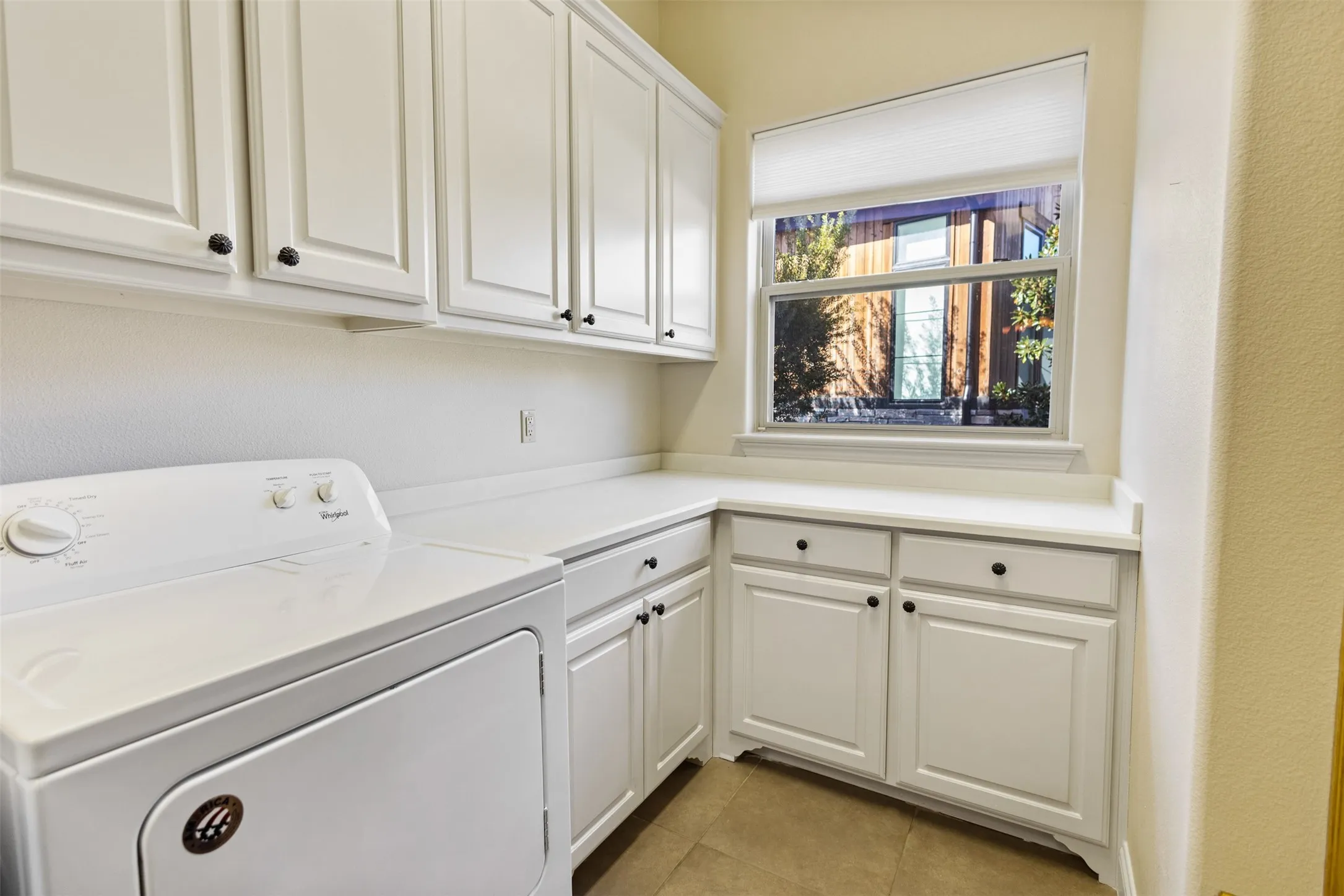 Single Family Residence For Sale in Henderson County , 11 Westview Circle, Star Harbor, Texas 75148, 5 Bedroom, 4 Bathroom, 2 Garage spaces, 4,421 Sqft, built in 2009, mls#21167653, Real Estate Agent in Star Harbor, Homes For Sale in Henderson county, Homes For Sale in Star Harbor, Realtor in Star Harbor Texas, Real Estate Brokerage Independent Realty Texas, Luminita Cordes Realtor