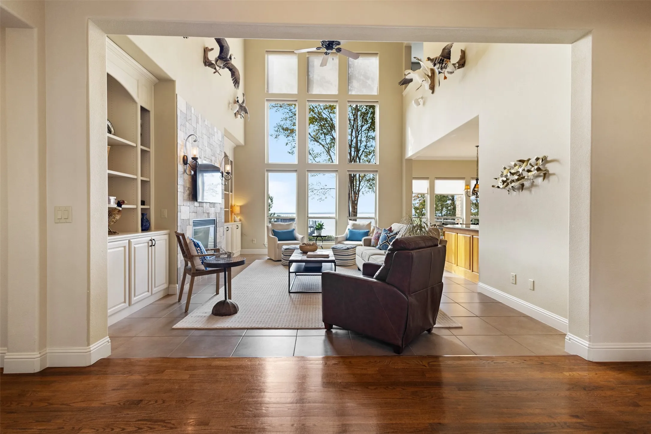 Single Family Residence For Sale in Henderson County , 11 Westview Circle, Star Harbor, Texas 75148, 5 Bedroom, 4 Bathroom, 2 Garage spaces, 4,421 Sqft, built in 2009, mls#21167653, Real Estate Agent in Star Harbor, Homes For Sale in Henderson county, Homes For Sale in Star Harbor, Realtor in Star Harbor Texas, Real Estate Brokerage Independent Realty Texas, Luminita Cordes Realtor