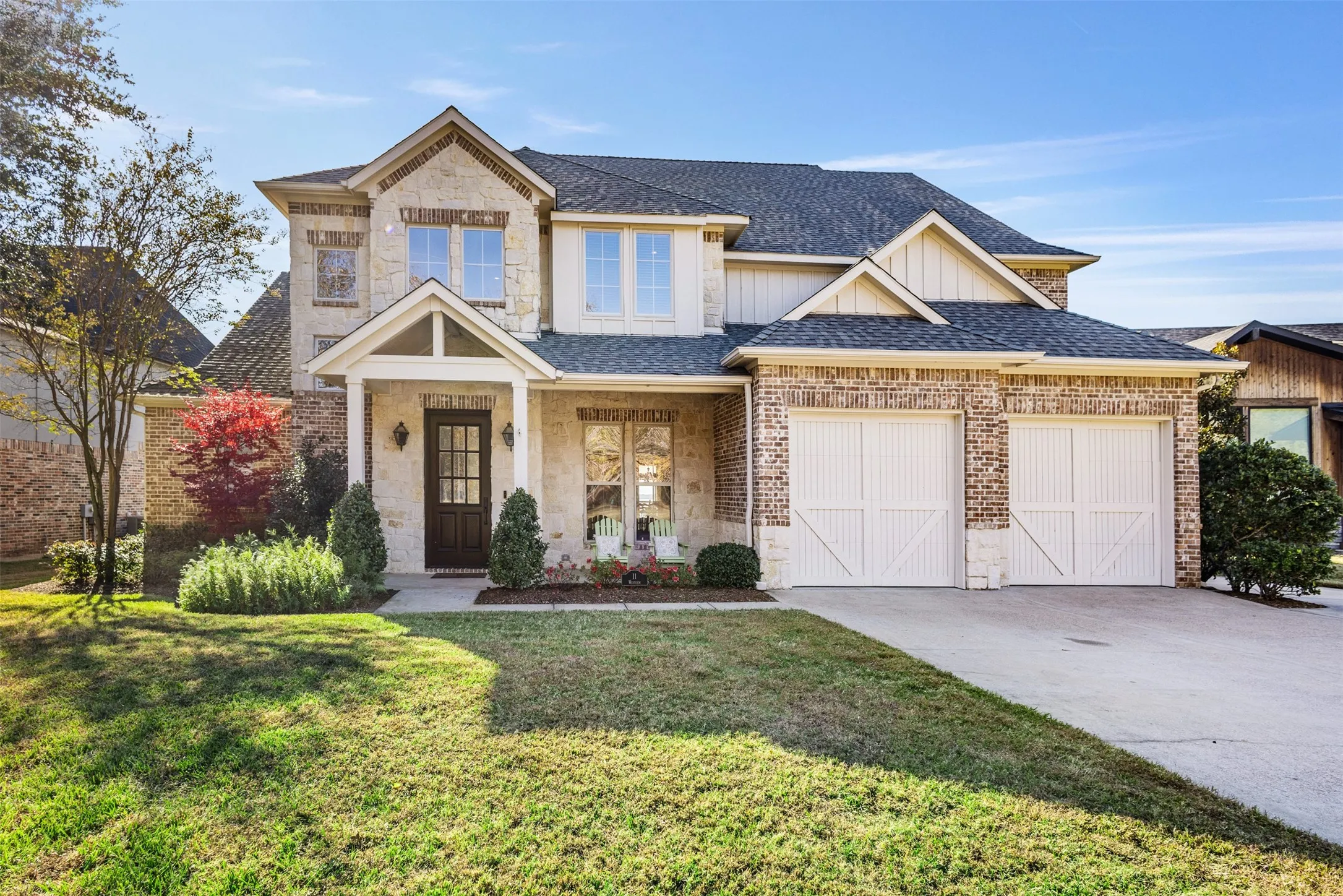 Single Family Residence For Sale in Henderson County , 11 Westview Circle, Star Harbor, Texas 75148, 5 Bedroom, 4 Bathroom, 2 Garage spaces, 4,421 Sqft, built in 2009, mls#21167653, Real Estate Agent in Star Harbor, Homes For Sale in Henderson county, Homes For Sale in Star Harbor, Realtor in Star Harbor Texas, Real Estate Brokerage Independent Realty Texas, Luminita Cordes Realtor