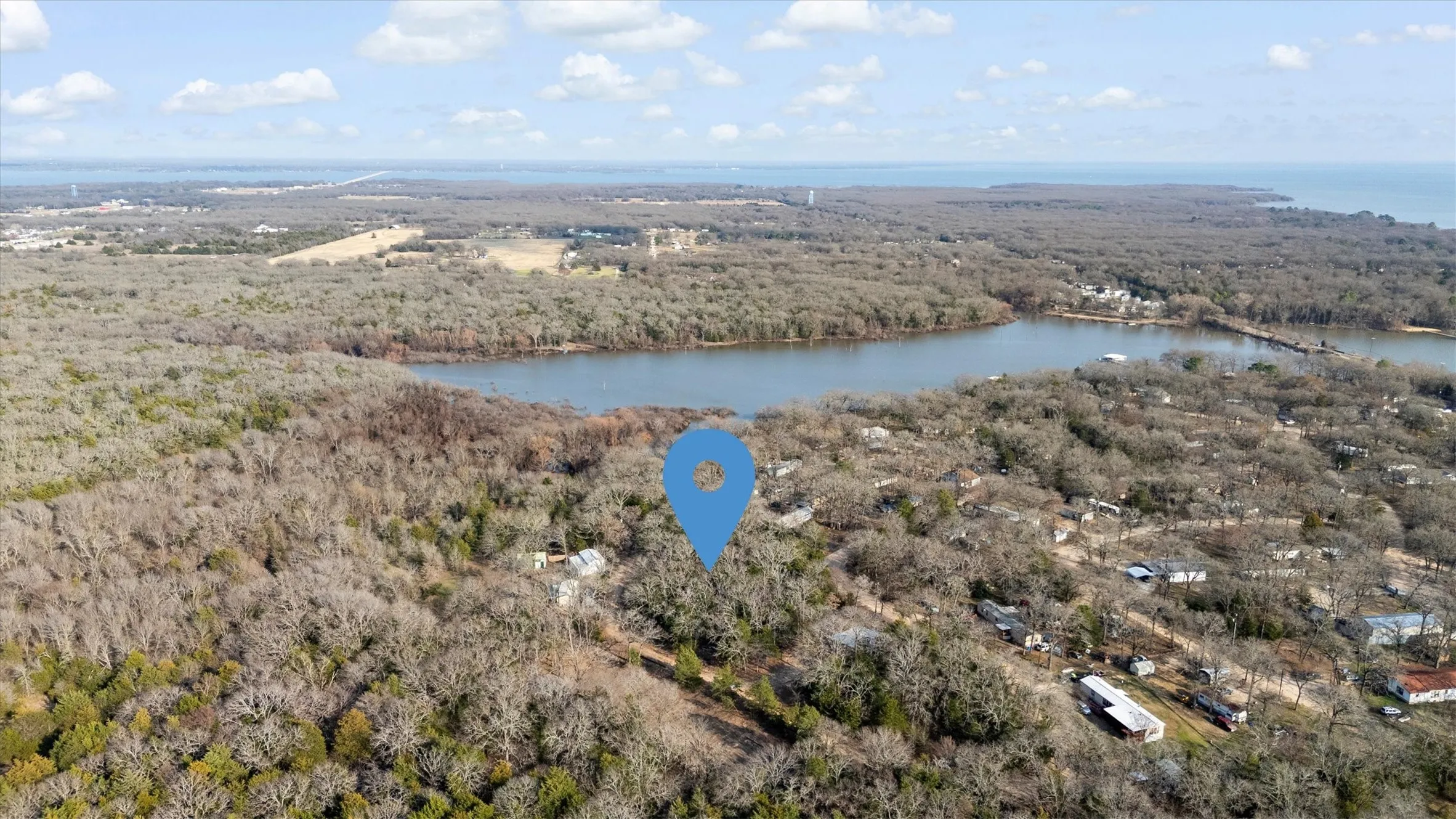 Unimproved Land For Sale in Hunt County , 813 Wood Duck Terrace, Quinlan, Texas 75474, 0, 0, Garage spaces, 0 Sqft, built in 0, mls#21167676, Real Estate Agent in Quinlan, Homes For Sale in Hunt county, Homes For Sale in Quinlan, Realtor in Quinlan Texas, Real Estate Brokerage Independent Realty Texas, Luminita Cordes Realtor