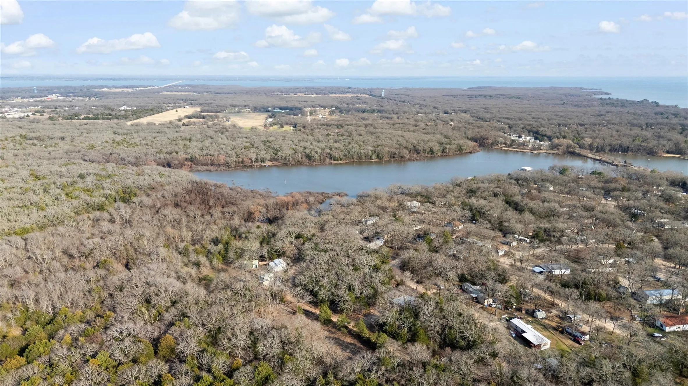 Unimproved Land For Sale in Hunt County , 813 Wood Duck Terrace, Quinlan, Texas 75474, 0, 0, Garage spaces, 0 Sqft, built in 0, mls#21167676, Real Estate Agent in Quinlan, Homes For Sale in Hunt county, Homes For Sale in Quinlan, Realtor in Quinlan Texas, Real Estate Brokerage Independent Realty Texas, Luminita Cordes Realtor