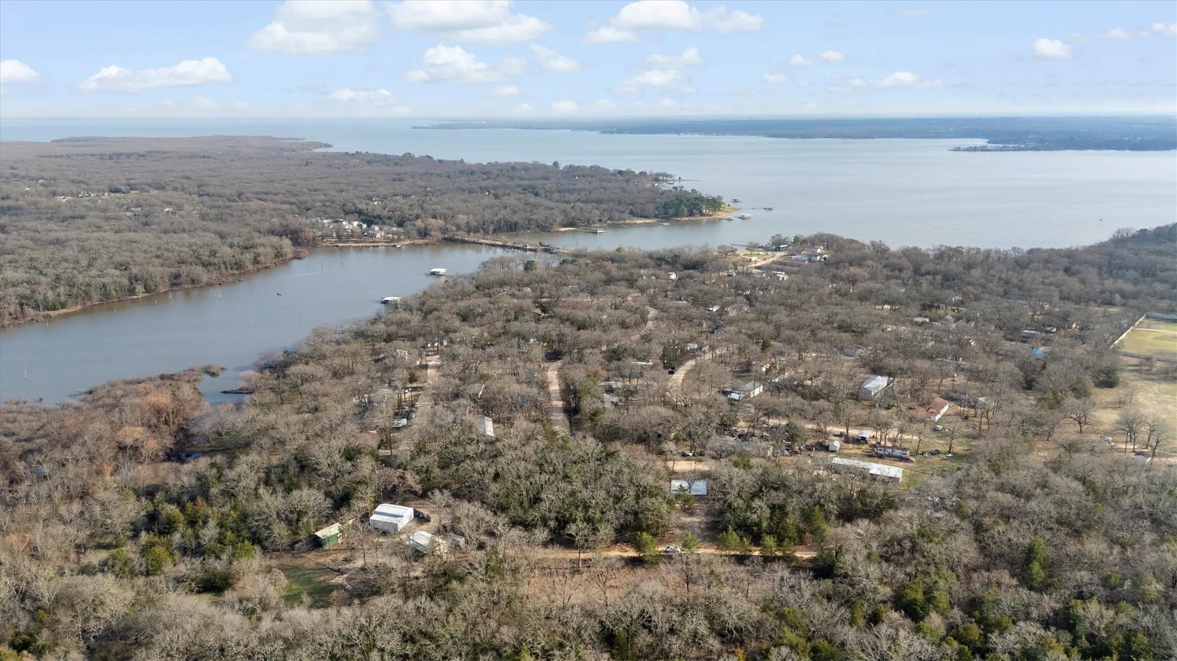 Unimproved Land For Sale in Hunt County , 813 Wood Duck Terrace, Quinlan, Texas 75474, 0, 0, Garage spaces, 0 Sqft, built in 0, mls#21167676, Real Estate Agent in Quinlan, Homes For Sale in Hunt county, Homes For Sale in Quinlan, Realtor in Quinlan Texas, Real Estate Brokerage Independent Realty Texas, Luminita Cordes Realtor