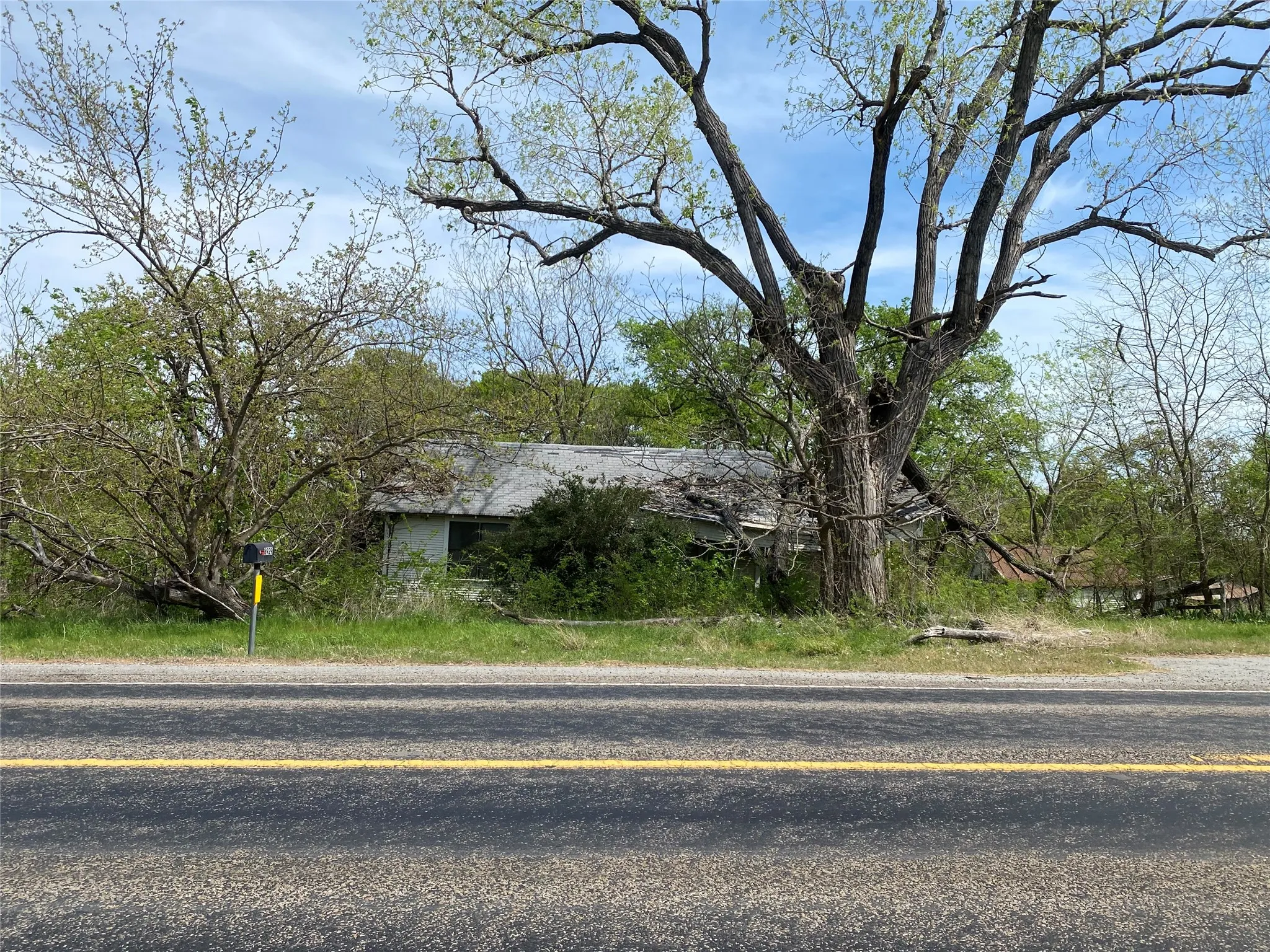 Improved Land For Sale in Fannin County , 8929 W Fm 898, Savoy, Texas 75479, 0, 0, Garage spaces, 0 Sqft, built in 0, Price $85,000, mls#21167736, Real Estate Agent in Savoy, Homes For Sale in Fannin county, Homes For Sale in Savoy, Realtor in Savoy Texas, Real Estate Brokerage Independent Realty Texas, Luminita Cordes Realtor