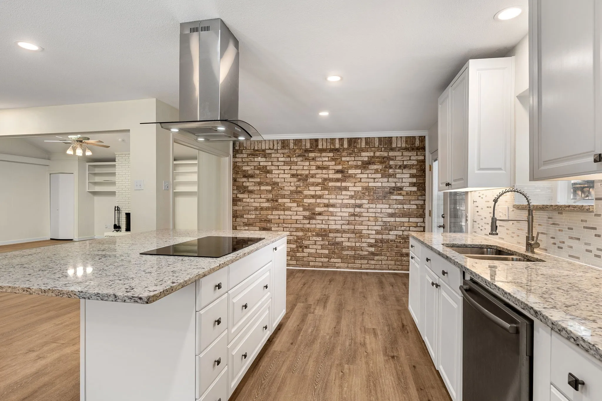 Single Family Residence For Sale in Dallas County , 10521 Sandpiper Lane, Dallas, Texas 75230, 3 Bedroom, 2 Bathroom, 2 Garage spaces, 1,859 Sqft, built in 1971, mls#21167797, Real Estate Agent in Dallas, Homes For Sale in Dallas county, Homes For Sale in Dallas, Realtor in Dallas Texas, Real Estate Brokerage Independent Realty Texas, Luminita Cordes Realtor