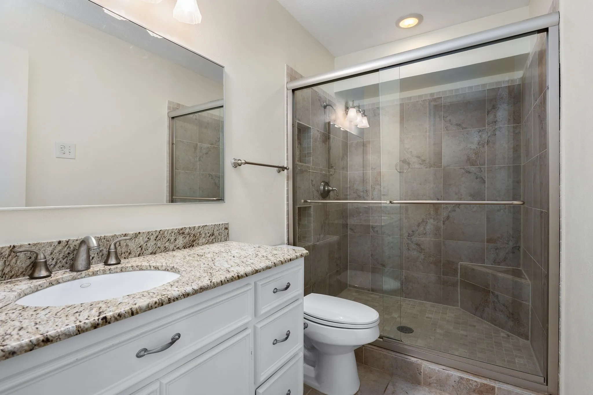 Single Family Residence For Sale in Dallas County , 10521 Sandpiper Lane, Dallas, Texas 75230, 3 Bedroom, 2 Bathroom, 2 Garage spaces, 1,859 Sqft, built in 1971, mls#21167797, Real Estate Agent in Dallas, Homes For Sale in Dallas county, Homes For Sale in Dallas, Realtor in Dallas Texas, Real Estate Brokerage Independent Realty Texas, Luminita Cordes Realtor
