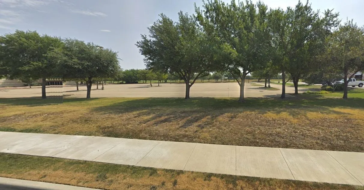 Improved Land For Sale in Tarrant County , 5900 North Freeway, Fort Worth, Texas 76137, 0, 0, Garage spaces, 0 Sqft, built in 0, Price $1,100,000, mls#21167816, Real Estate Agent in Fort Worth, Homes For Sale in Tarrant county, Homes For Sale in Fort Worth, Realtor in Fort Worth Texas, Real Estate Brokerage Independent Realty Texas, Luminita Cordes Realtor