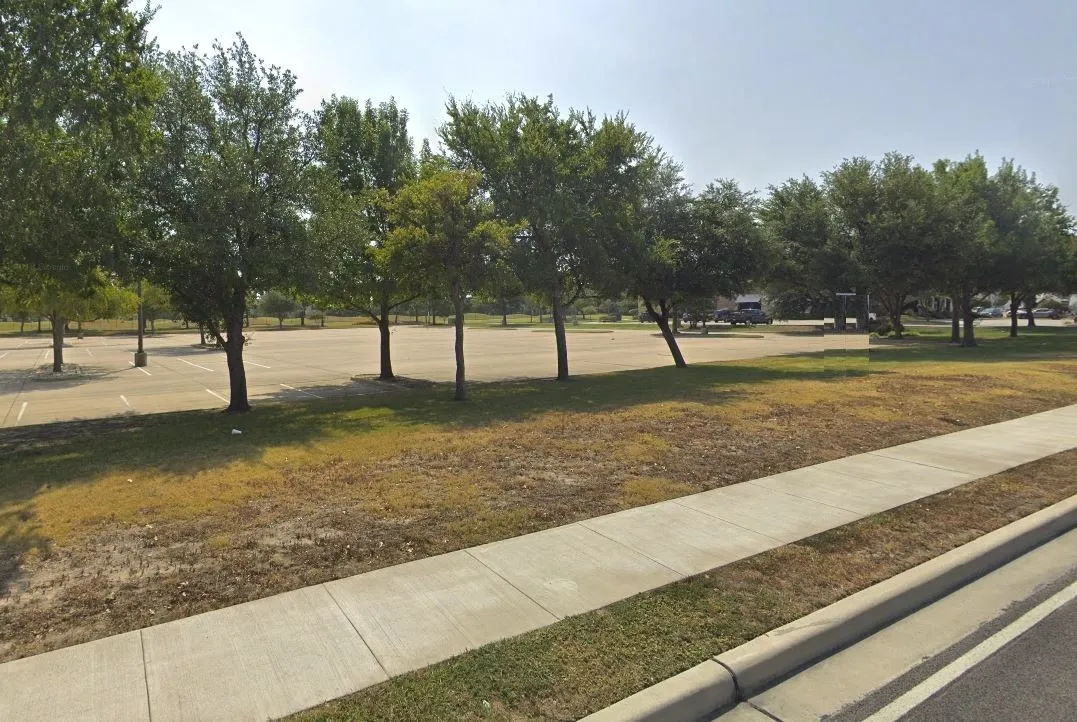 Improved Land For Sale in Tarrant County , 5900 North Freeway, Fort Worth, Texas 76137, 0, 0, Garage spaces, 0 Sqft, built in 0, Price $1,100,000, mls#21167816, Real Estate Agent in Fort Worth, Homes For Sale in Tarrant county, Homes For Sale in Fort Worth, Realtor in Fort Worth Texas, Real Estate Brokerage Independent Realty Texas, Luminita Cordes Realtor