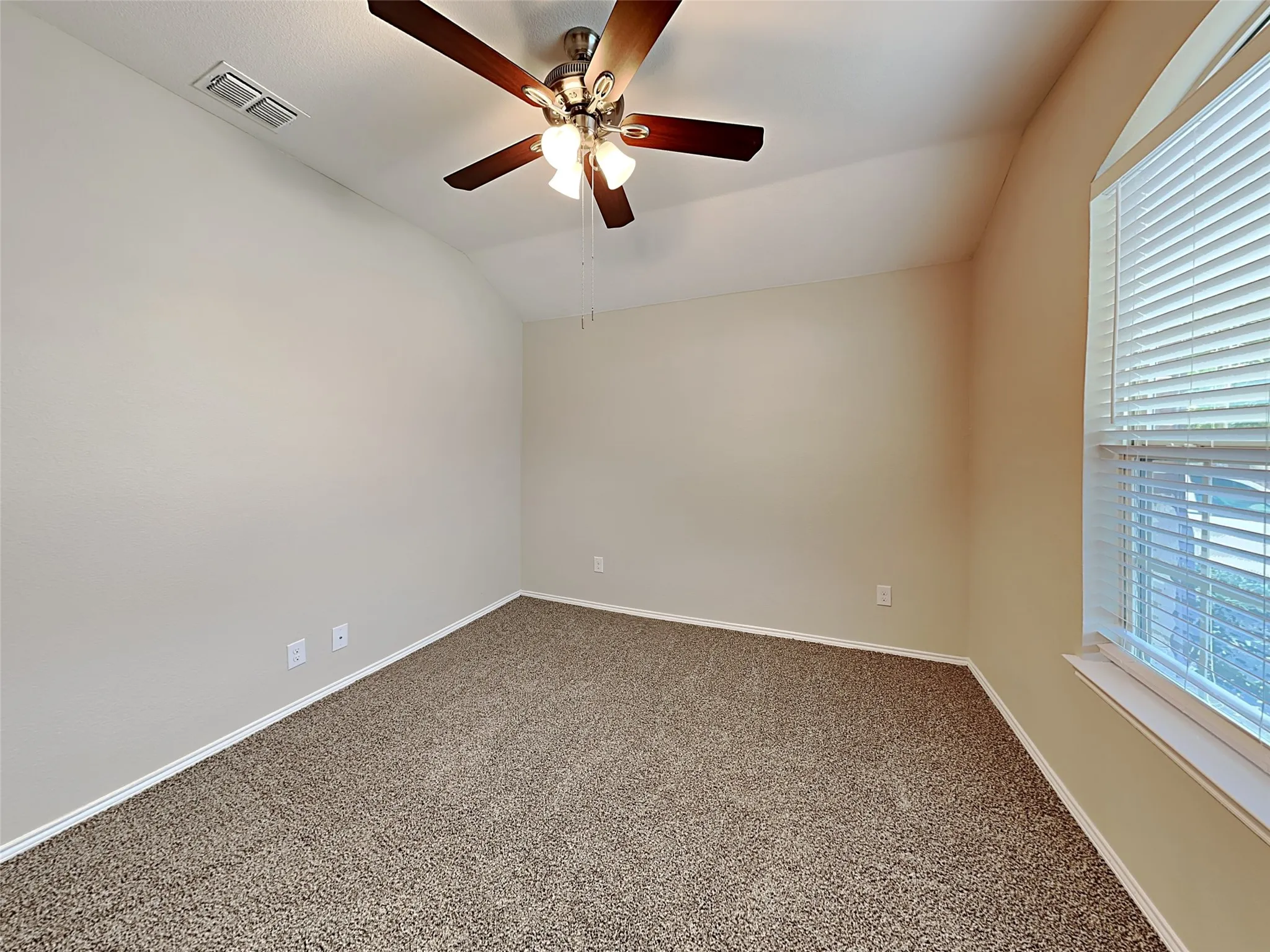 Single Family Residence For Sale in Collin County , 1201 Evers Drive, Mc Kinney, Texas 75071, 4 Bedroom, 3 Bathroom, 2 Garage spaces, 2,341 Sqft, built in 2014, mls#21167833, Real Estate Agent in Mc Kinney, Homes For Sale in Collin county, Homes For Sale in Mc Kinney, Realtor in Mc Kinney Texas, Real Estate Brokerage Independent Realty Texas, Luminita Cordes Realtor