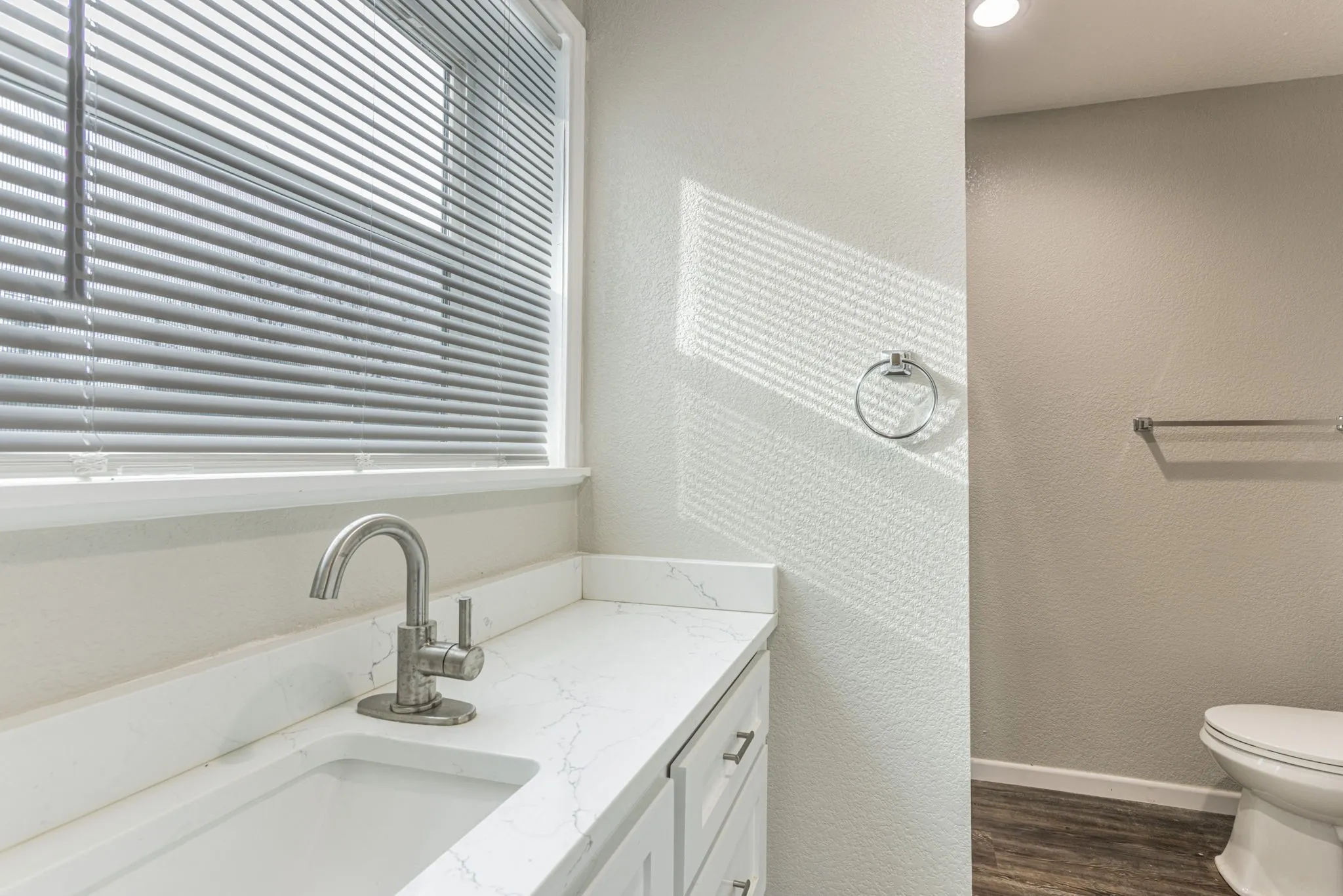 Single Family Residence For Sale in Mc Lennan County , 1314 N 15th Street, Waco, Texas 76707, 4 Bedroom, 2 Bathroom, Garage spaces, 2,122 Sqft, built in 1912, Preowned, mls#21160436, Real Estate Agent in Waco, Homes For Sale in Mc Lennan county, Homes For Sale in Waco, Realtor in Waco Texas, Real Estate Brokerage Independent Realty Texas, Luminita Cordes Realtor