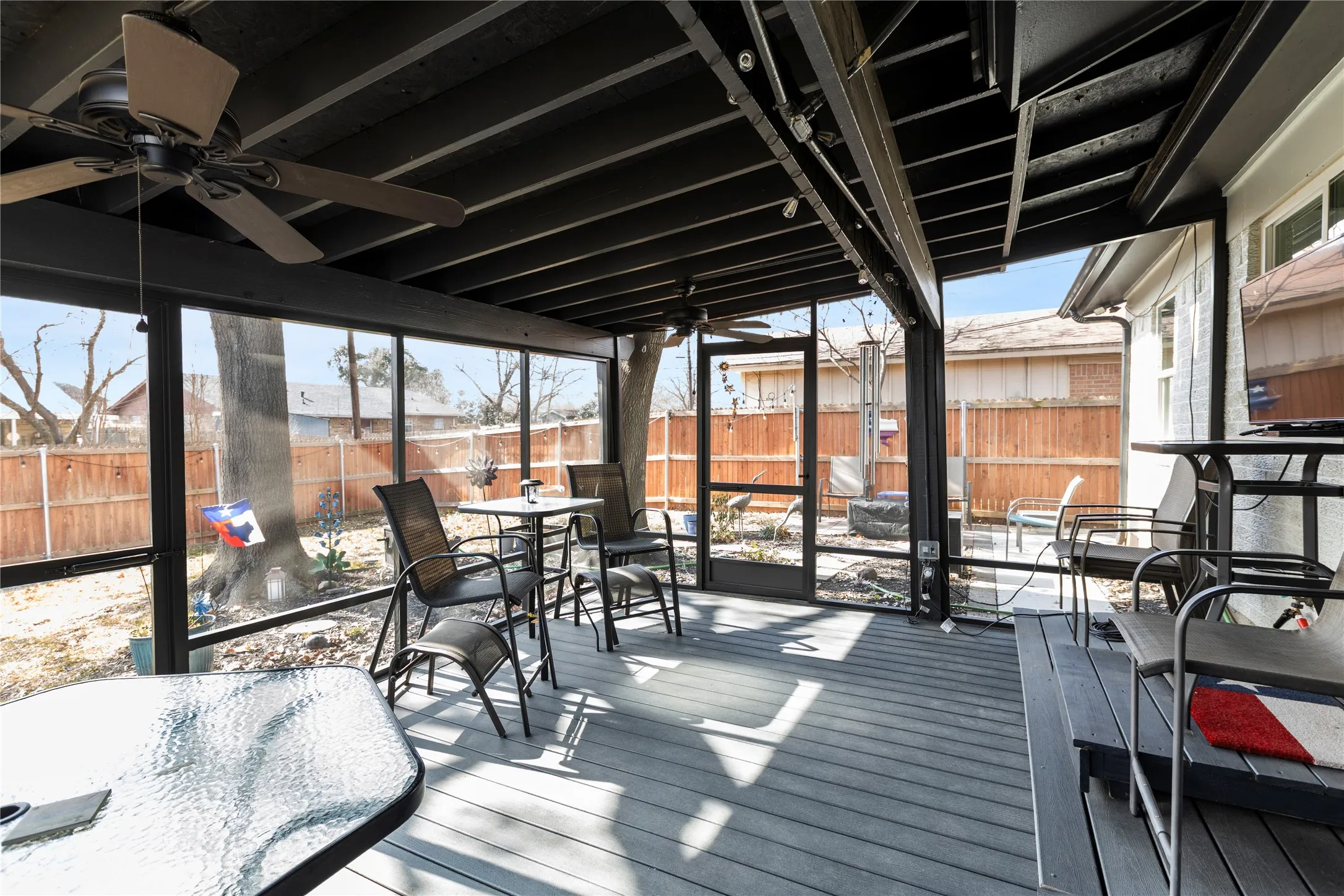Single Family Residence For Sale in Dallas County , 4104 Tacoma Street, Irving, Texas 75062, 3 Bedroom, 2 Bathroom, 2 Garage spaces, 1,354 Sqft, built in 1966, Preowned, mls#21151526, Real Estate Agent in Irving, Homes For Sale in Dallas county, Homes For Sale in Irving, Realtor in Irving Texas, Real Estate Brokerage Independent Realty Texas, Luminita Cordes Realtor