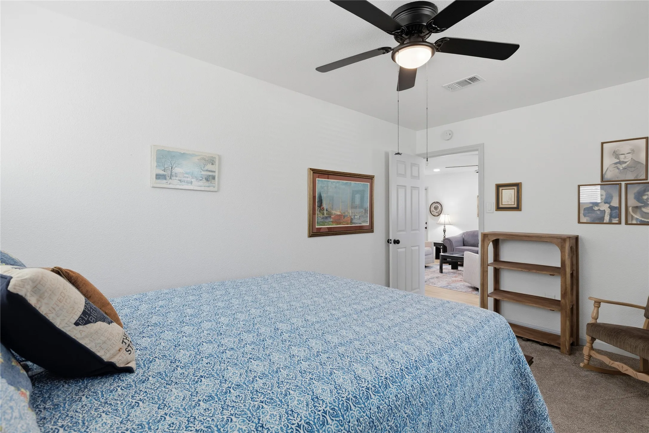 Single Family Residence For Sale in Dallas County , 4104 Tacoma Street, Irving, Texas 75062, 3 Bedroom, 2 Bathroom, 2 Garage spaces, 1,354 Sqft, built in 1966, Preowned, mls#21151526, Real Estate Agent in Irving, Homes For Sale in Dallas county, Homes For Sale in Irving, Realtor in Irving Texas, Real Estate Brokerage Independent Realty Texas, Luminita Cordes Realtor