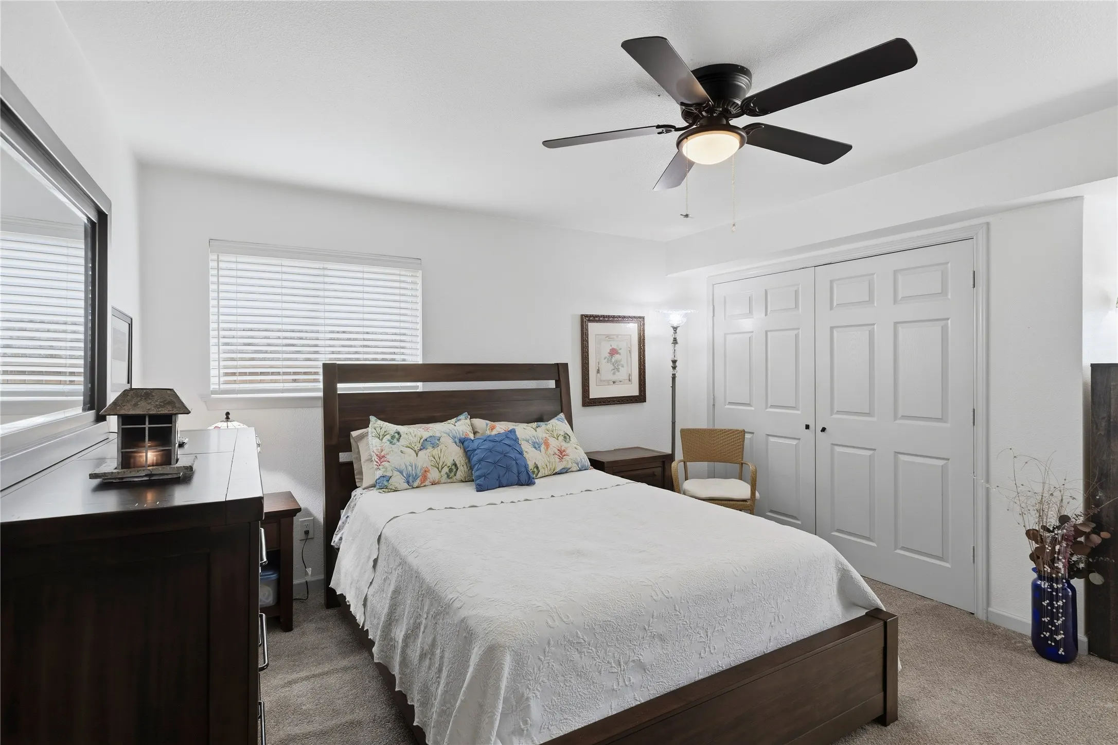 Single Family Residence For Sale in Dallas County , 4104 Tacoma Street, Irving, Texas 75062, 3 Bedroom, 2 Bathroom, 2 Garage spaces, 1,354 Sqft, built in 1966, Preowned, mls#21151526, Real Estate Agent in Irving, Homes For Sale in Dallas county, Homes For Sale in Irving, Realtor in Irving Texas, Real Estate Brokerage Independent Realty Texas, Luminita Cordes Realtor