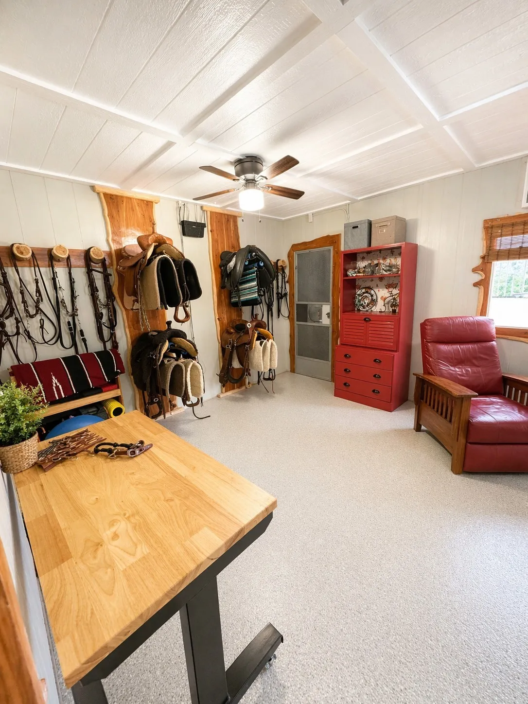 Tack Room is clean as a whistle and ready for you to move your set up in!