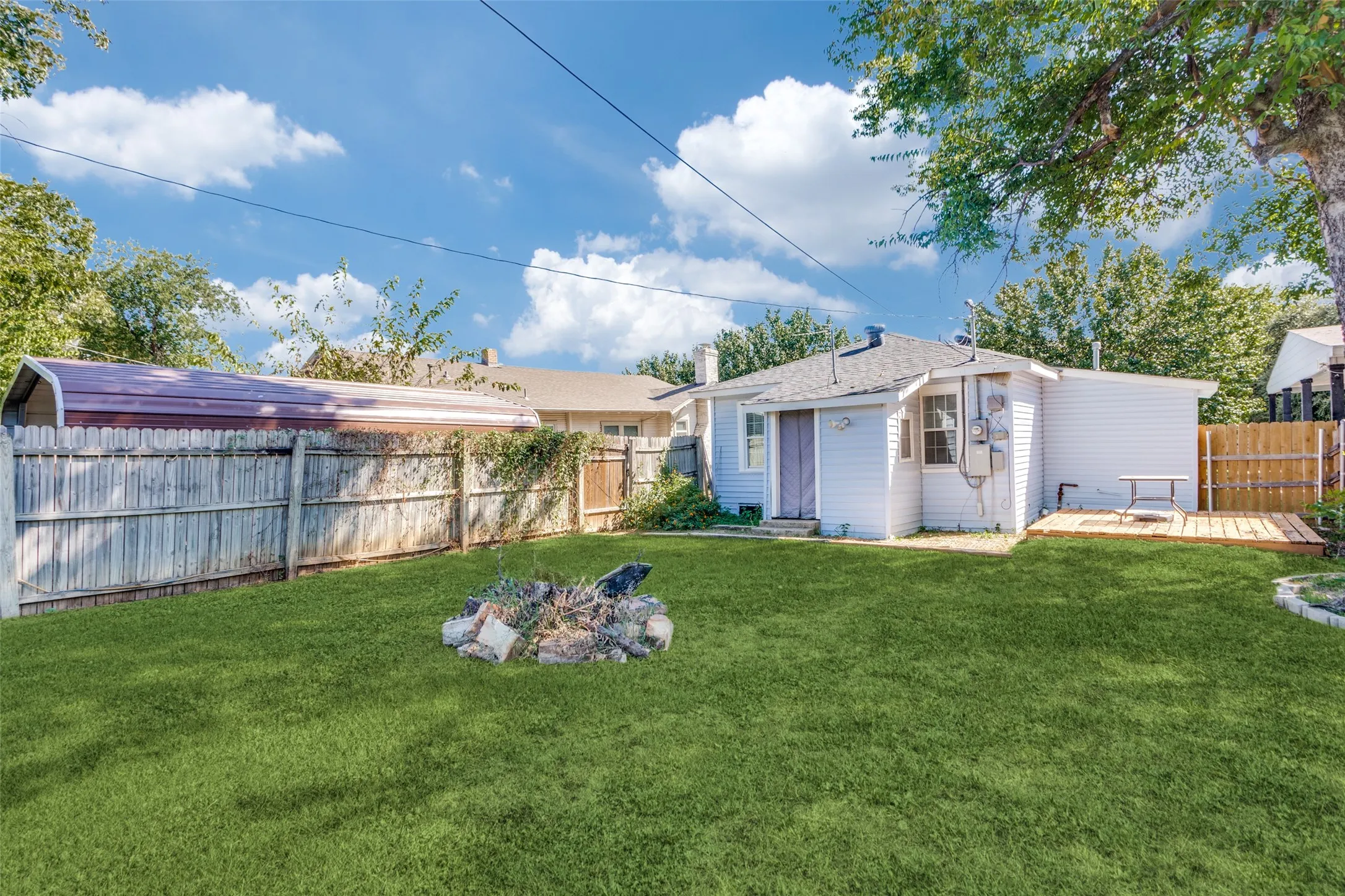 Improved Land For Sale in Tarrant County , 4812 Calmont Avenue, Fort Worth, Texas 76107, 0, 0, Garage spaces, 0 Sqft, built in 1932, Price $235,000, mls#21167933, Real Estate Agent in Fort Worth, Homes For Sale in Tarrant county, Homes For Sale in Fort Worth, Realtor in Fort Worth Texas, Real Estate Brokerage Independent Realty Texas, Luminita Cordes Realtor