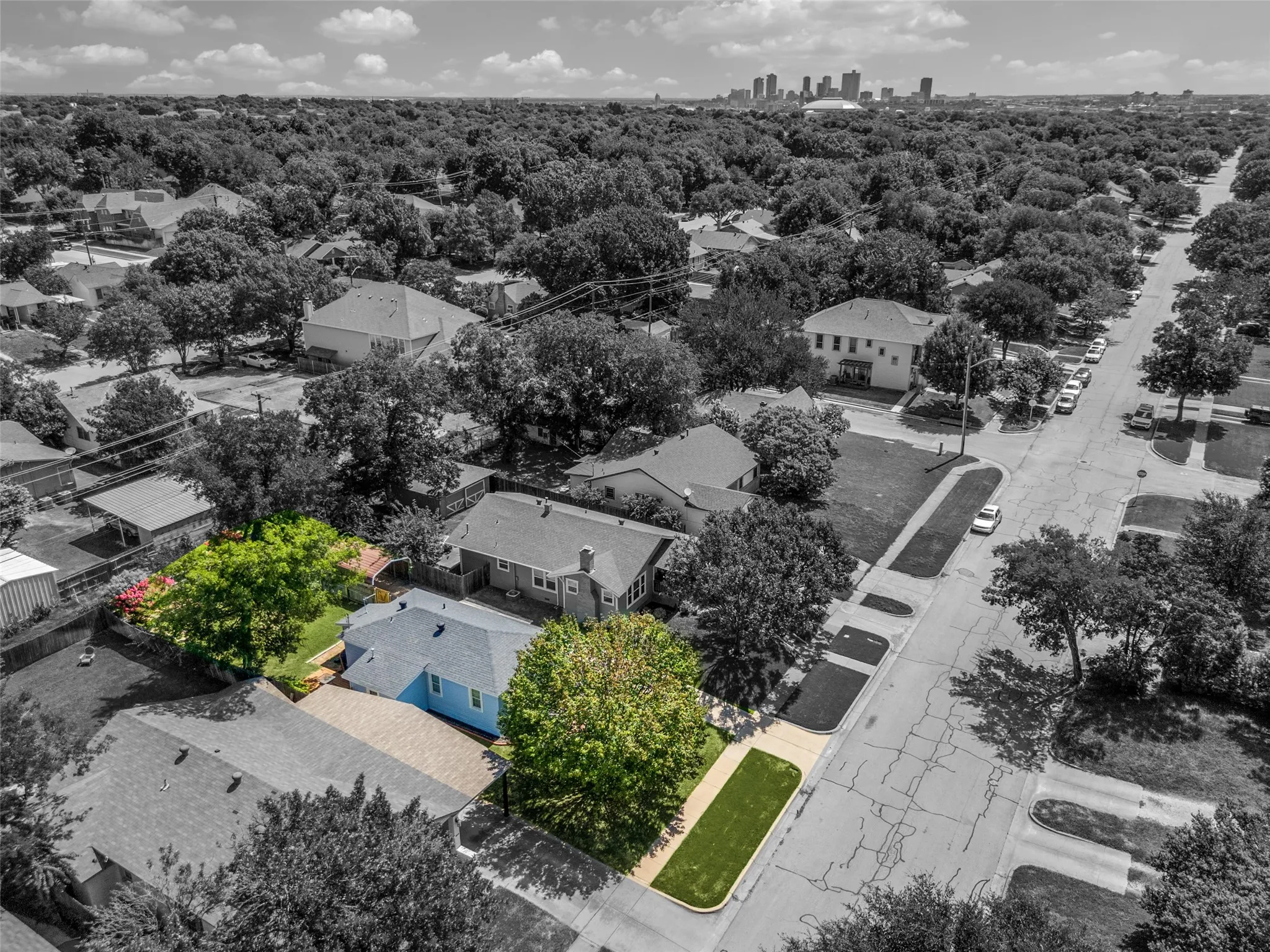 Improved Land For Sale in Tarrant County , 4812 Calmont Avenue, Fort Worth, Texas 76107, 0, 0, Garage spaces, 0 Sqft, built in 1932, Price $235,000, mls#21167933, Real Estate Agent in Fort Worth, Homes For Sale in Tarrant county, Homes For Sale in Fort Worth, Realtor in Fort Worth Texas, Real Estate Brokerage Independent Realty Texas, Luminita Cordes Realtor