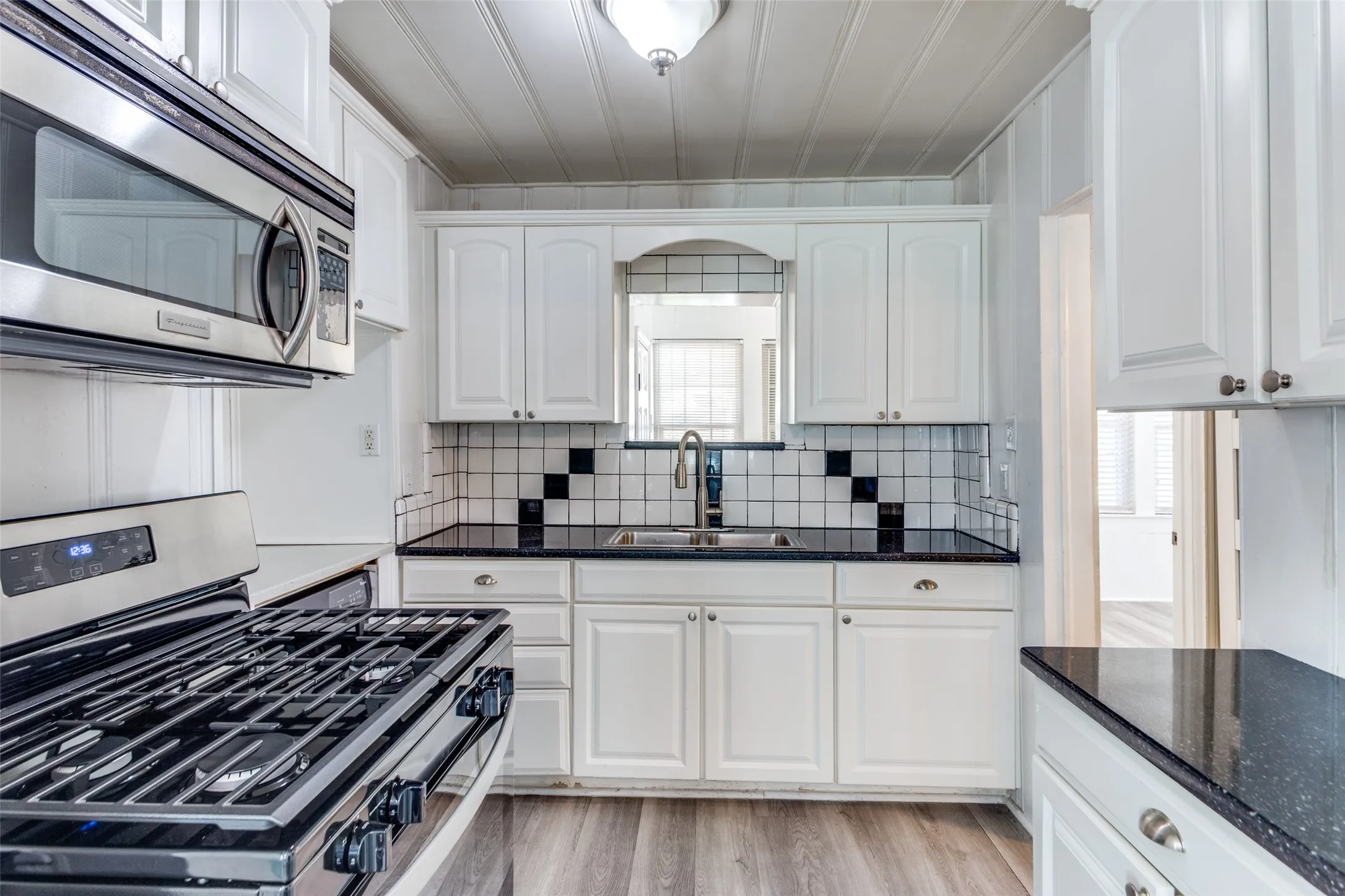 Improved Land For Sale in Tarrant County , 4812 Calmont Avenue, Fort Worth, Texas 76107, 0, 0, Garage spaces, 0 Sqft, built in 1932, Price $235,000, mls#21167933, Real Estate Agent in Fort Worth, Homes For Sale in Tarrant county, Homes For Sale in Fort Worth, Realtor in Fort Worth Texas, Real Estate Brokerage Independent Realty Texas, Luminita Cordes Realtor