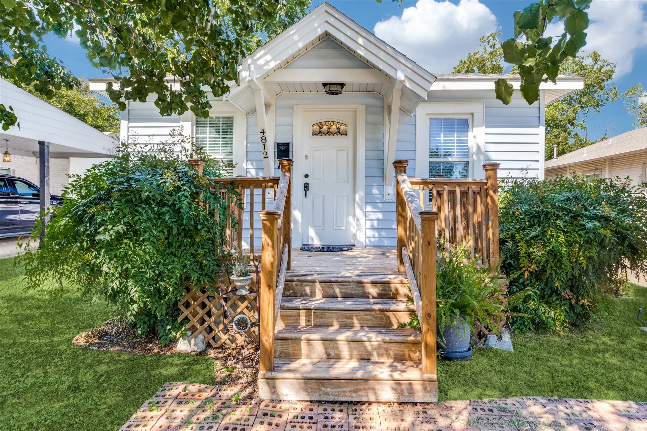 Improved Land For Sale in Tarrant County , 4812 Calmont Avenue, Fort Worth, Texas 76107, 0, 0, Garage spaces, 0 Sqft, built in 1932, Price $235,000, mls#21167933, Real Estate Agent in Fort Worth, Homes For Sale in Tarrant county, Homes For Sale in Fort Worth, Realtor in Fort Worth Texas, Real Estate Brokerage Independent Realty Texas, Luminita Cordes Realtor