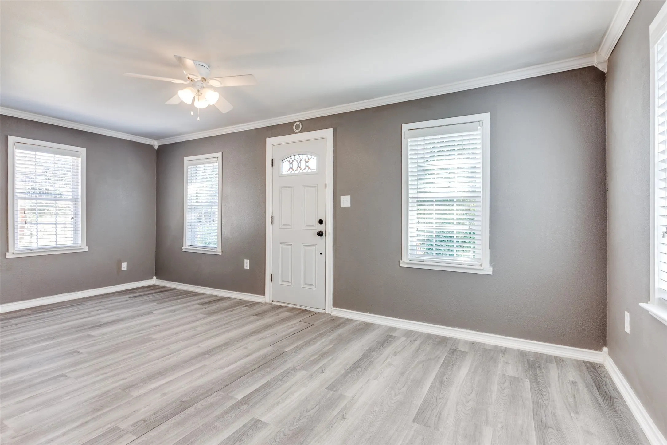 Improved Land For Sale in Tarrant County , 4812 Calmont Avenue, Fort Worth, Texas 76107, 0, 0, Garage spaces, 0 Sqft, built in 1932, Price $235,000, mls#21167933, Real Estate Agent in Fort Worth, Homes For Sale in Tarrant county, Homes For Sale in Fort Worth, Realtor in Fort Worth Texas, Real Estate Brokerage Independent Realty Texas, Luminita Cordes Realtor