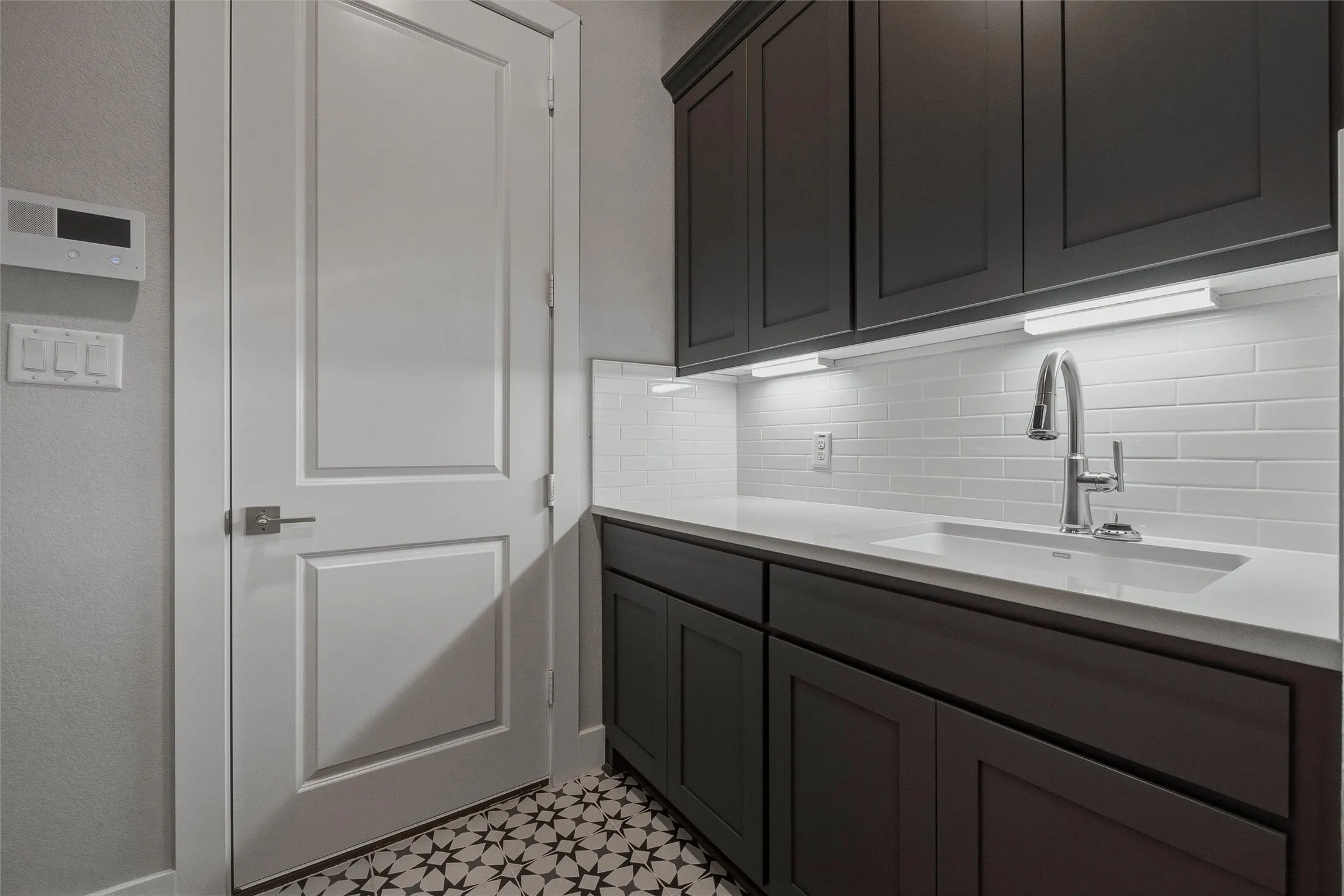 Single Family Residence For Sale in Grayson County , 1460 Julian Drive, Van Alstyne, Texas 75495, 4 Bedroom, 3 Bathroom, 3 Garage spaces, 2,499 Sqft, built in 2026, New Construction - Incomplete, mls#21168001, Real Estate Agent in Van Alstyne, Homes For Sale in Grayson county, Homes For Sale in Van Alstyne, Realtor in Van Alstyne Texas, Real Estate Brokerage Independent Realty Texas, Luminita Cordes Realtor