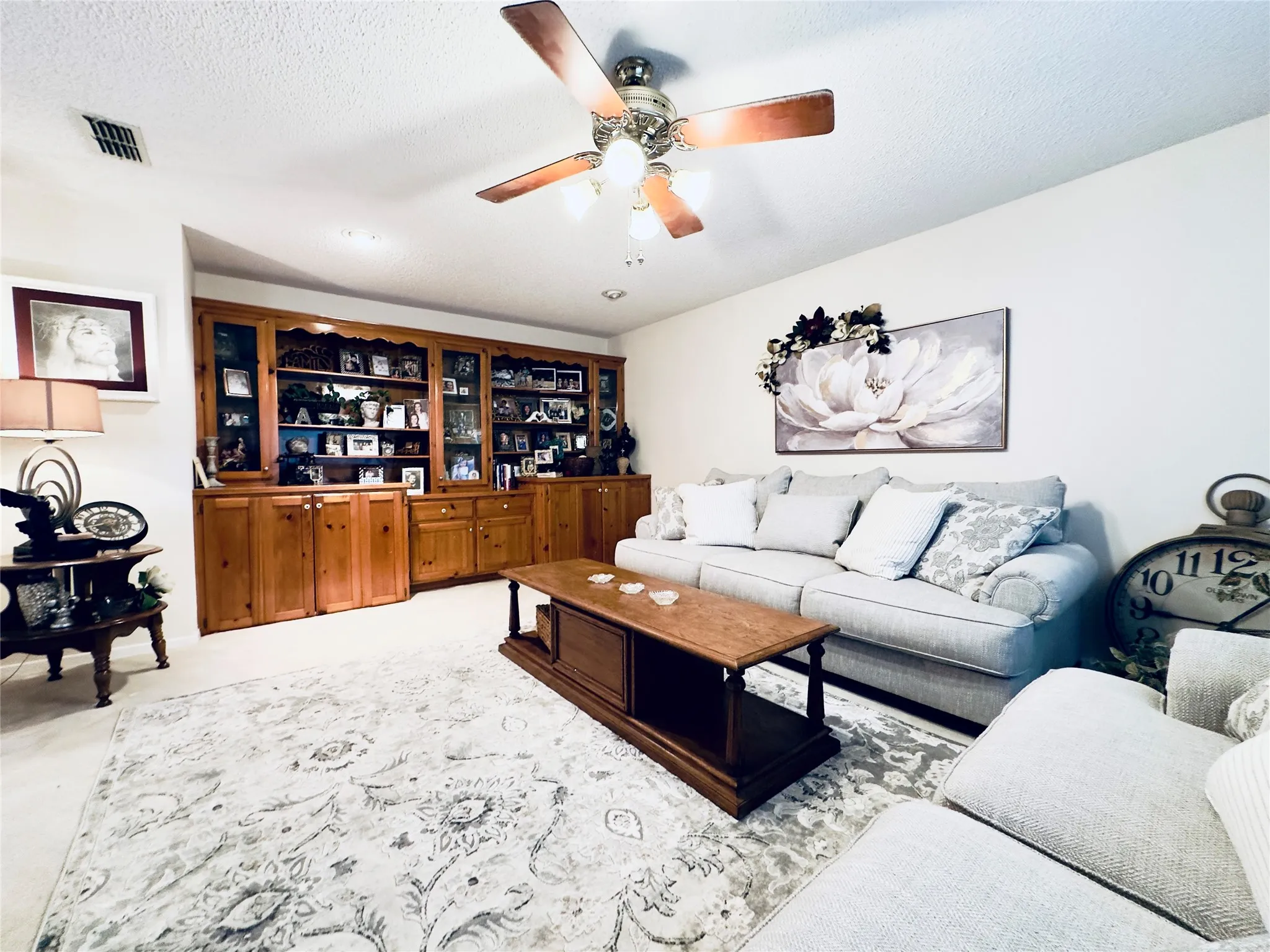 Single Family Residence For Sale in Hopkins County , 1413 Hickorywood Street, Sulphur Springs, Texas 75482, 2 Bedroom, 2 Bathroom, 3 Garage spaces, 1,654 Sqft, built in 1986, mls#21168040, Real Estate Agent in Sulphur Springs, Homes For Sale in Hopkins county, Homes For Sale in Sulphur Springs, Realtor in Sulphur Springs Texas, Real Estate Brokerage Independent Realty Texas, Luminita Cordes Realtor