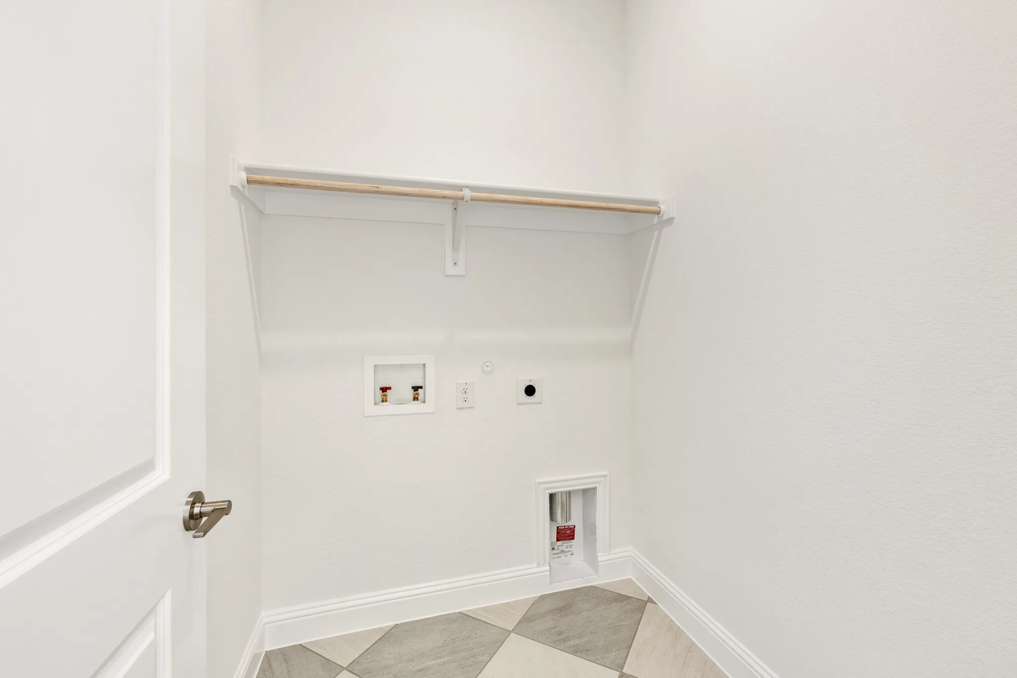 Single Family Residence For Sale in Denton County , 9020 New Ballinger Drive, Denton, Texas 76226, 4 Bedroom, 3 Bathroom, 2 Garage spaces, 2,450 Sqft, built in 2026, New Construction - Complete, mls#21166581, Real Estate Agent in Denton, Homes For Sale in Denton county, Homes For Sale in Denton, Realtor in Denton Texas, Real Estate Brokerage Independent Realty Texas, Luminita Cordes Realtor