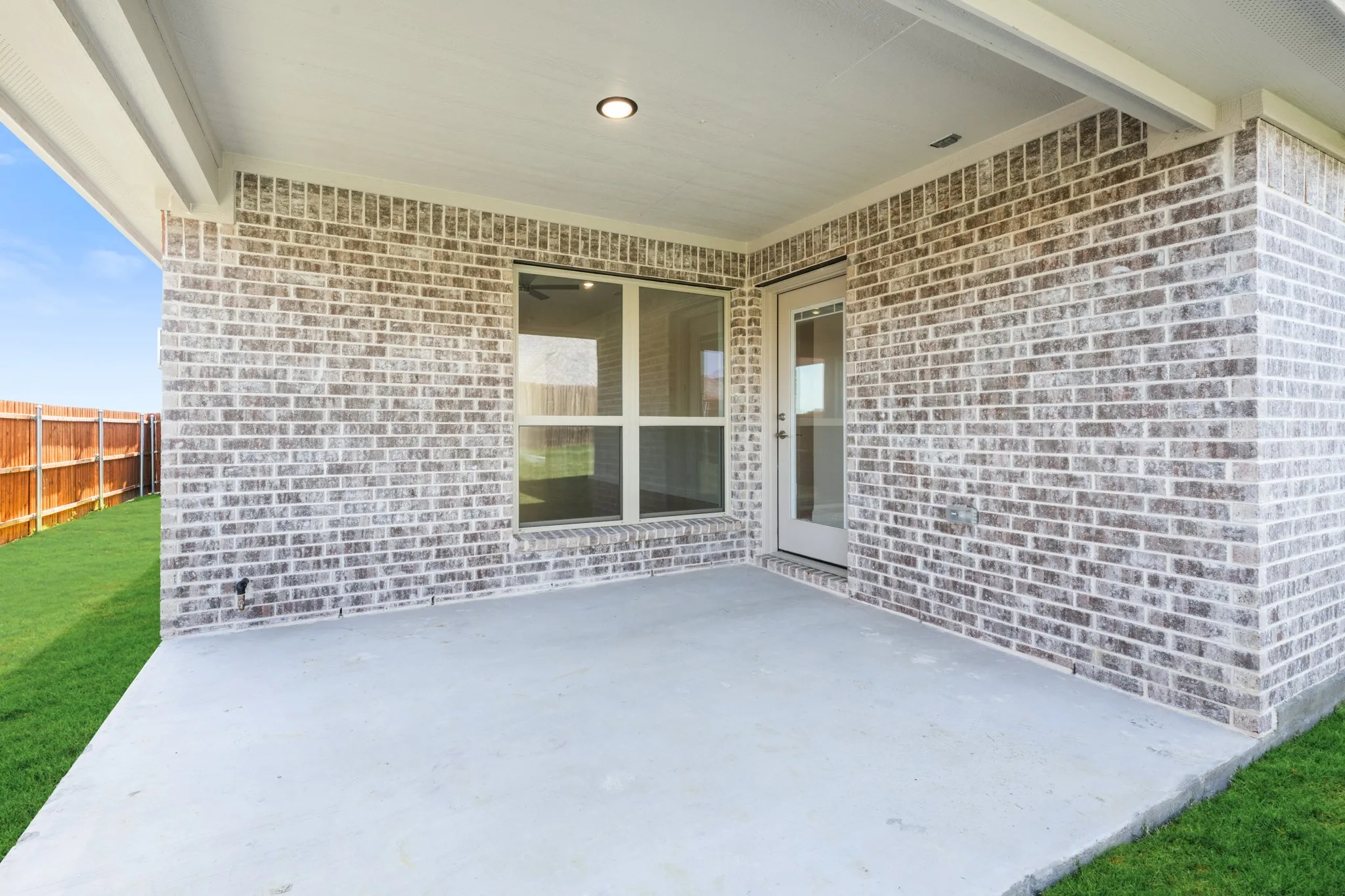Single Family Residence For Sale in Denton County , 9020 New Ballinger Drive, Denton, Texas 76226, 4 Bedroom, 3 Bathroom, 2 Garage spaces, 2,450 Sqft, built in 2026, New Construction - Complete, mls#21166581, Real Estate Agent in Denton, Homes For Sale in Denton county, Homes For Sale in Denton, Realtor in Denton Texas, Real Estate Brokerage Independent Realty Texas, Luminita Cordes Realtor