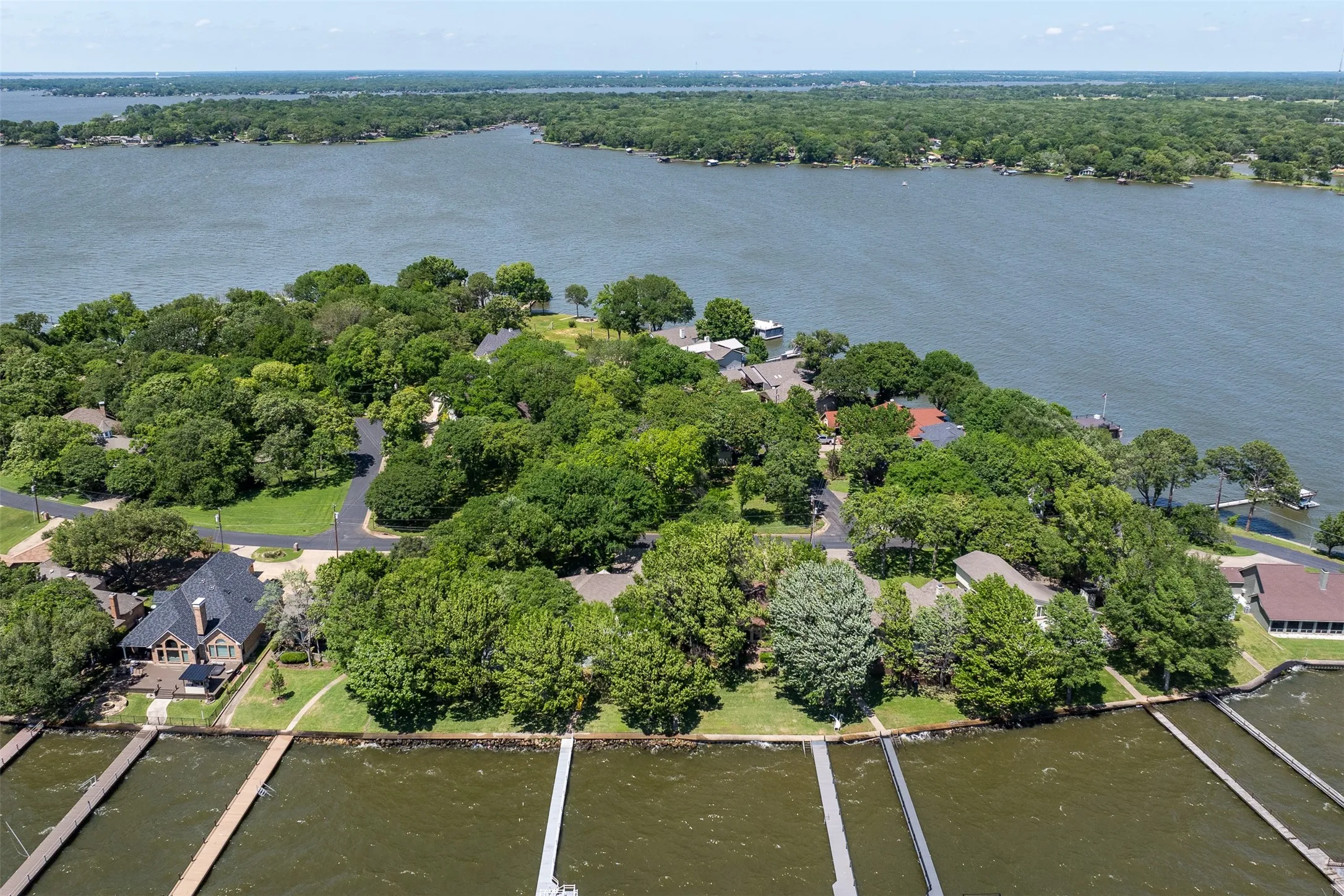 Unimproved Land For Sale in Henderson County , 697 Enchanted Isles Drive, Mabank, Texas 75156, 0, 0, Garage spaces, 0 Sqft, built in 0, mls#21164425, Real Estate Agent in Mabank, Homes For Sale in Henderson county, Homes For Sale in Mabank, Realtor in Mabank Texas, Real Estate Brokerage Independent Realty Texas, Luminita Cordes Realtor