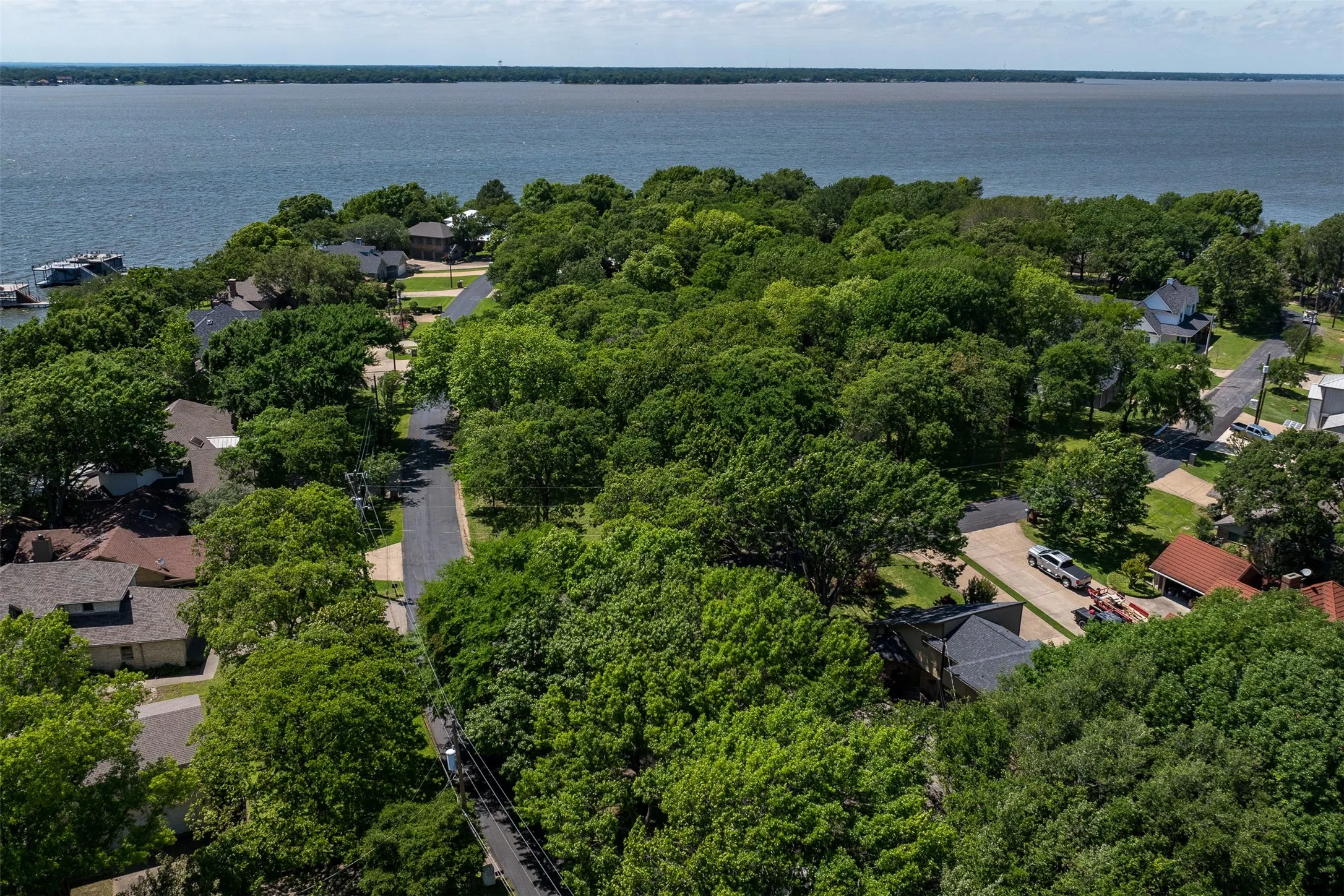 Unimproved Land For Sale in Henderson County , 697 Enchanted Isles Drive, Mabank, Texas 75156, 0, 0, Garage spaces, 0 Sqft, built in 0, mls#21164425, Real Estate Agent in Mabank, Homes For Sale in Henderson county, Homes For Sale in Mabank, Realtor in Mabank Texas, Real Estate Brokerage Independent Realty Texas, Luminita Cordes Realtor