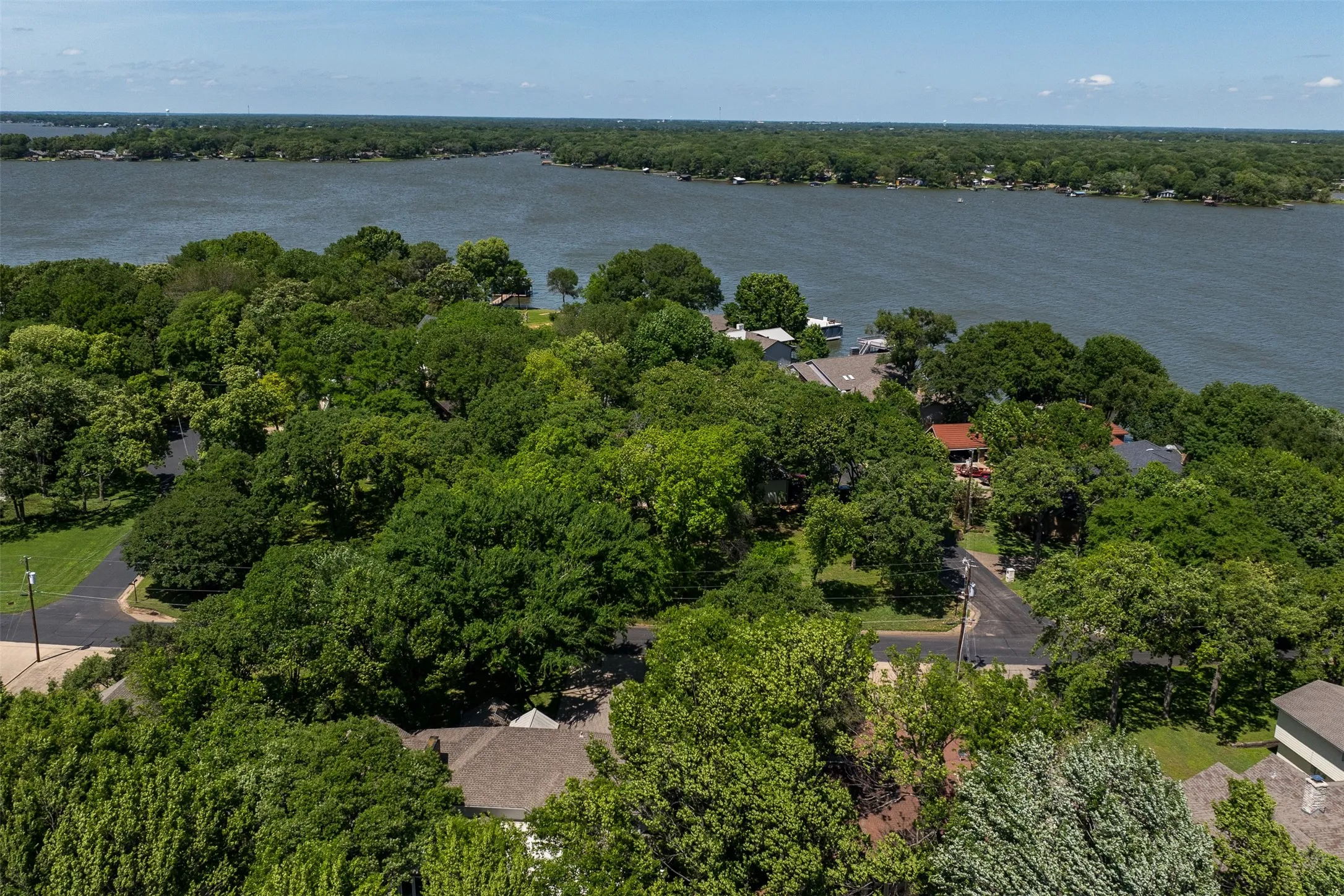 Unimproved Land For Sale in Henderson County , 697 Enchanted Isles Drive, Mabank, Texas 75156, 0, 0, Garage spaces, 0 Sqft, built in 0, mls#21164425, Real Estate Agent in Mabank, Homes For Sale in Henderson county, Homes For Sale in Mabank, Realtor in Mabank Texas, Real Estate Brokerage Independent Realty Texas, Luminita Cordes Realtor