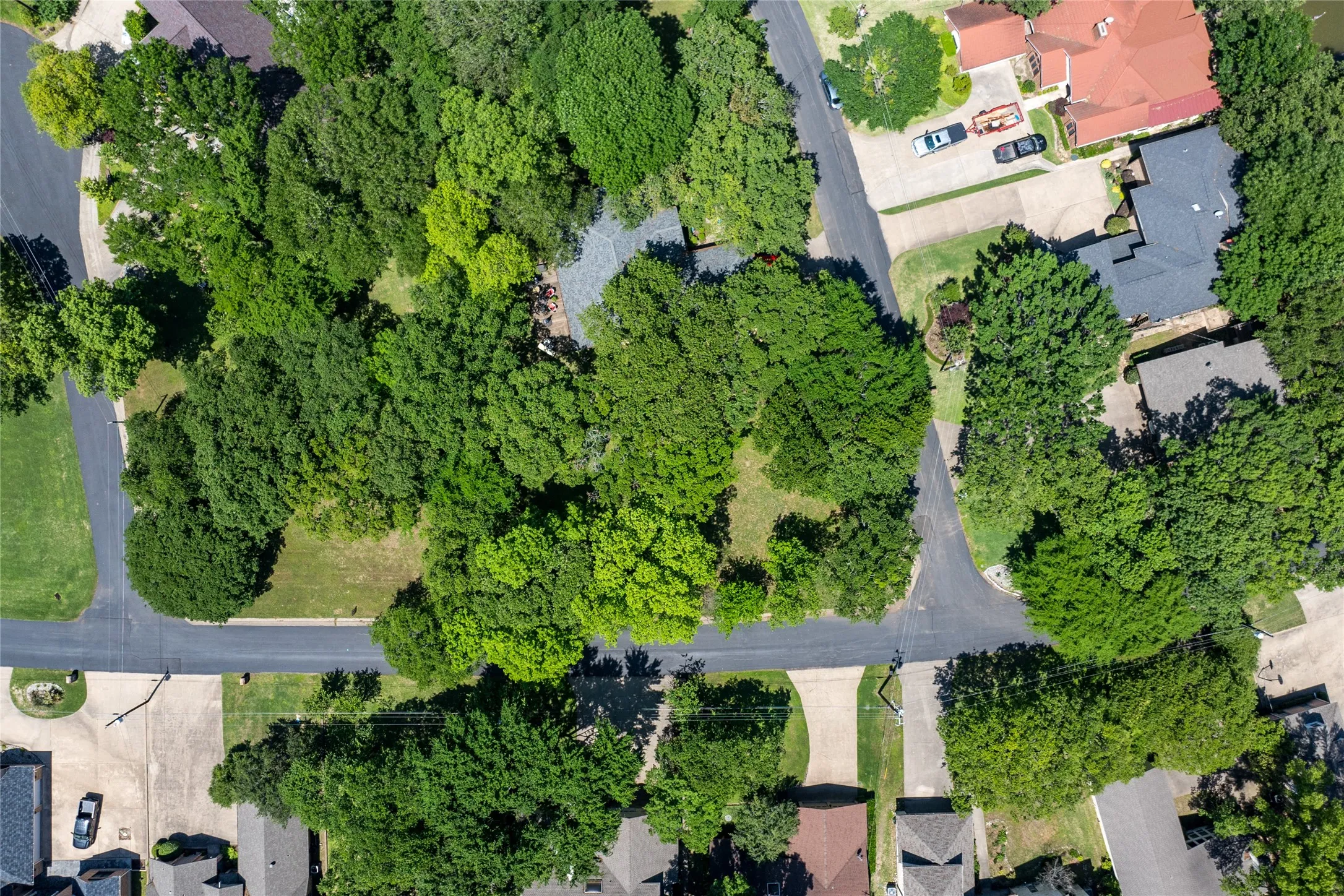 Unimproved Land For Sale in Henderson County , 697 Enchanted Isles Drive, Mabank, Texas 75156, 0, 0, Garage spaces, 0 Sqft, built in 0, mls#21164425, Real Estate Agent in Mabank, Homes For Sale in Henderson county, Homes For Sale in Mabank, Realtor in Mabank Texas, Real Estate Brokerage Independent Realty Texas, Luminita Cordes Realtor