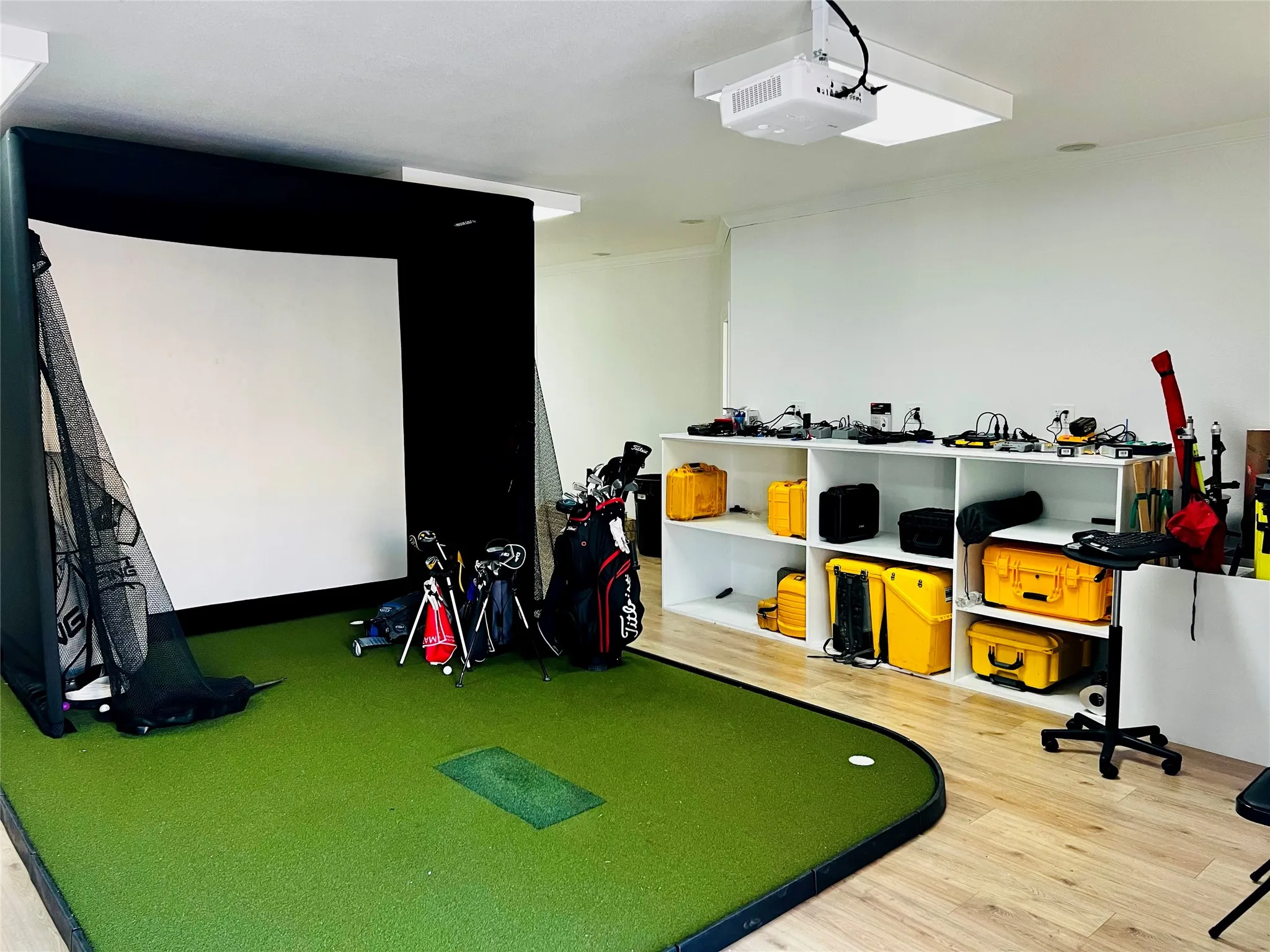 Office For Rent in Tarrant County , 1380 N US Hwy 287 101, Mansfield, Texas 76063, 0, 0, Garage spaces, 0 Sqft, built in 2004, Preowned, Price $10,000, mls#21164099, Real Estate Agent in Mansfield, Homes For Rent in Tarrant county, Homes For Rent in Mansfield, Realtor in Mansfield Texas, Real Estate Brokerage Independent Realty Texas, Luminita Cordes Realtor