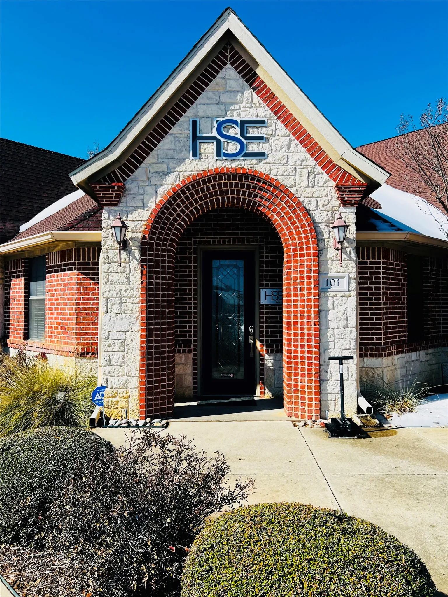 Office For Rent in Tarrant County , 1380 N US Hwy 287 101, Mansfield, Texas 76063, 0, 0, Garage spaces, 0 Sqft, built in 2004, Preowned, Price $10,000, mls#21164099, Real Estate Agent in Mansfield, Homes For Rent in Tarrant county, Homes For Rent in Mansfield, Realtor in Mansfield Texas, Real Estate Brokerage Independent Realty Texas, Luminita Cordes Realtor