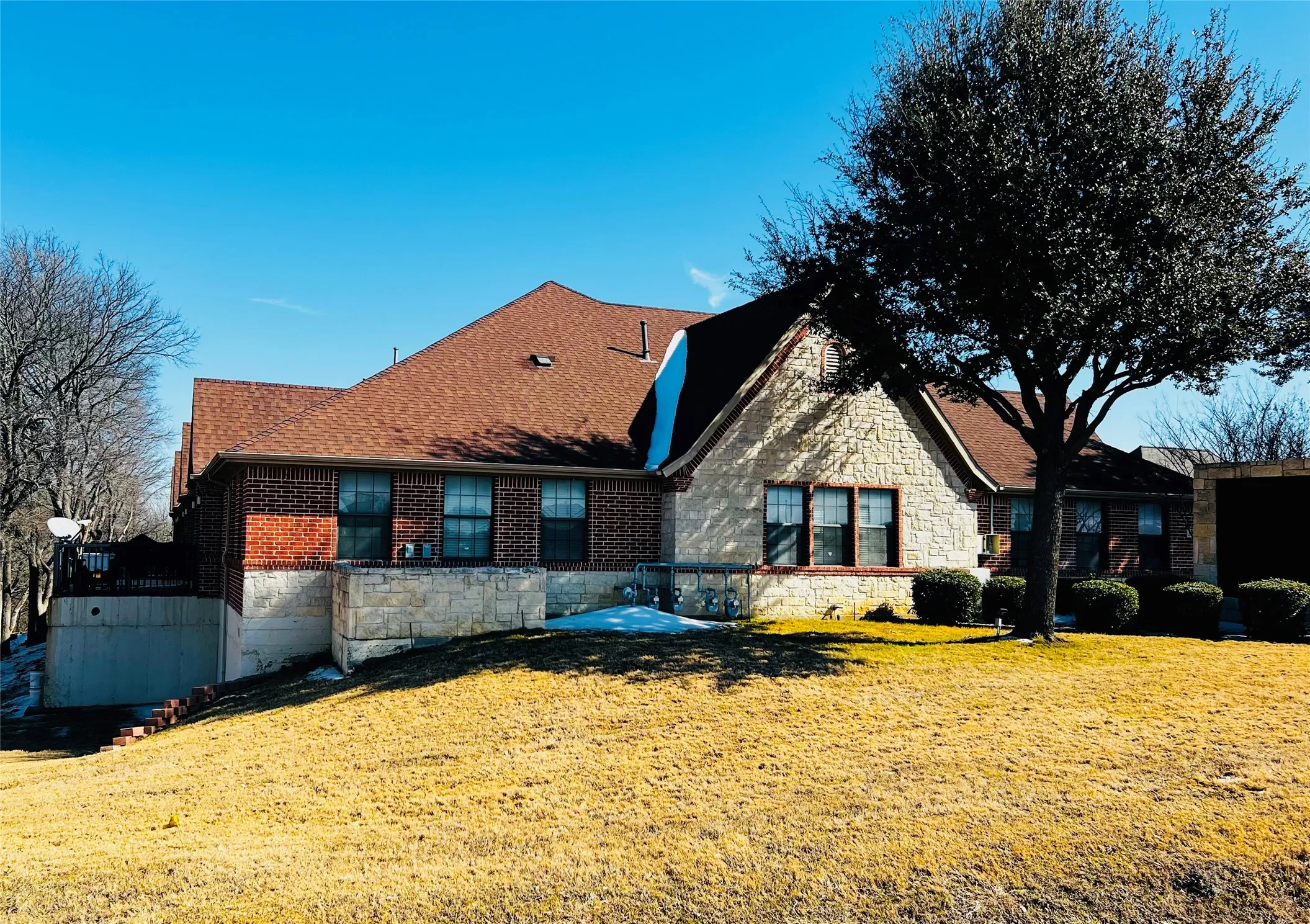 Office For Rent in Tarrant County , 1380 N US Hwy 287 101, Mansfield, Texas 76063, 0, 0, Garage spaces, 0 Sqft, built in 2004, Preowned, Price $10,000, mls#21164099, Real Estate Agent in Mansfield, Homes For Rent in Tarrant county, Homes For Rent in Mansfield, Realtor in Mansfield Texas, Real Estate Brokerage Independent Realty Texas, Luminita Cordes Realtor