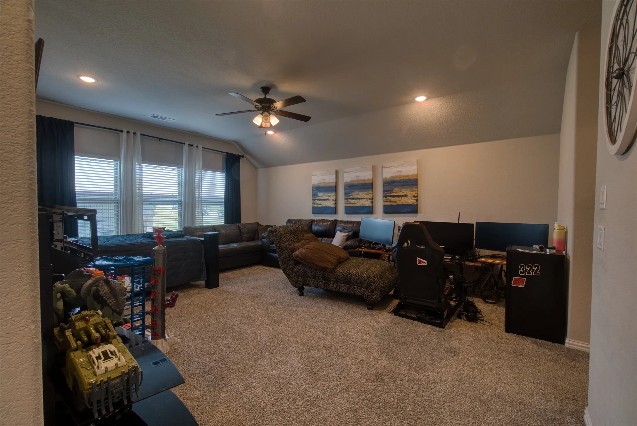 Single Family Residence For Sale in Denton County , 13508 Summer Moon Trail, Ponder, Texas 76259, 4 Bedrooms, 4 Bathrooms, 8 Garage spaces, 3,321 Sqft, built in 2020, Preowned, Price $850,000, mls#21167332, Real Estate Agent in Ponder, Homes For Sale in Denton county, Homes For Sale in Ponder, Realtor in Ponder Texas, Real Estate Brokerage Independent Realty Texas, Luminita Cordes Realtor
