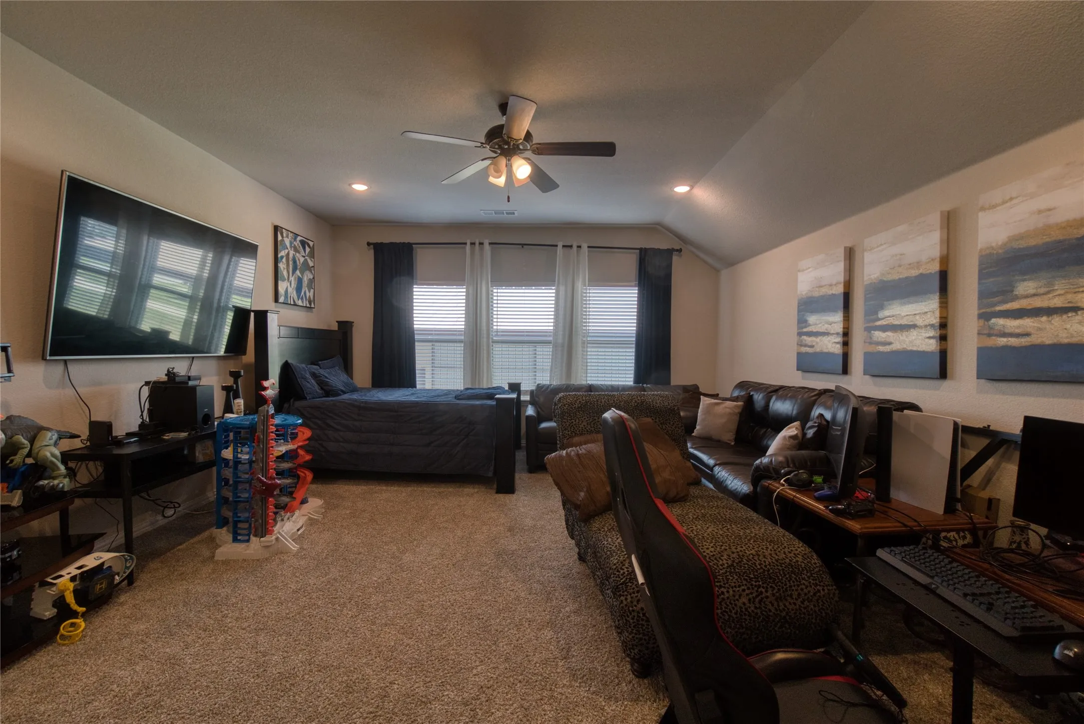 upstairs game room/ living