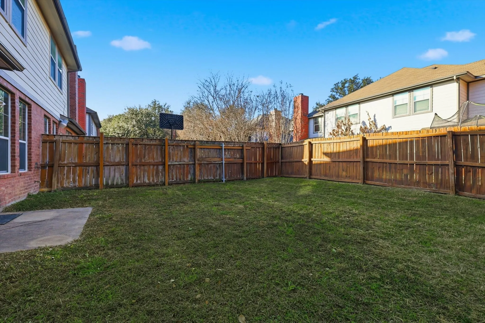 Townhouse For Sale in Dallas County , 908 Plaza Lane, Richardson, Texas 75080, 3 Bedrooms, 3 Bathrooms, 2 Garage spaces, 1,618 Sqft, built in 2004, Preowned, Price $299,900, mls#21159283, Real Estate Agent in Richardson, Homes For Sale in Dallas county, Homes For Sale in Richardson, Realtor in Richardson Texas, Real Estate Brokerage Independent Realty Texas, Luminita Cordes Realtor