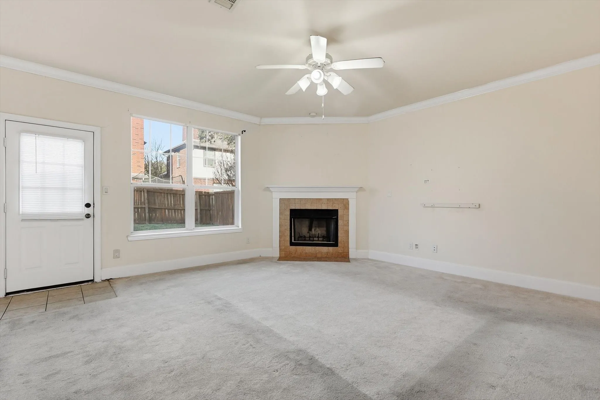 Townhouse For Sale in Dallas County , 908 Plaza Lane, Richardson, Texas 75080, 3 Bedrooms, 3 Bathrooms, 2 Garage spaces, 1,618 Sqft, built in 2004, Preowned, Price $299,900, mls#21159283, Real Estate Agent in Richardson, Homes For Sale in Dallas county, Homes For Sale in Richardson, Realtor in Richardson Texas, Real Estate Brokerage Independent Realty Texas, Luminita Cordes Realtor