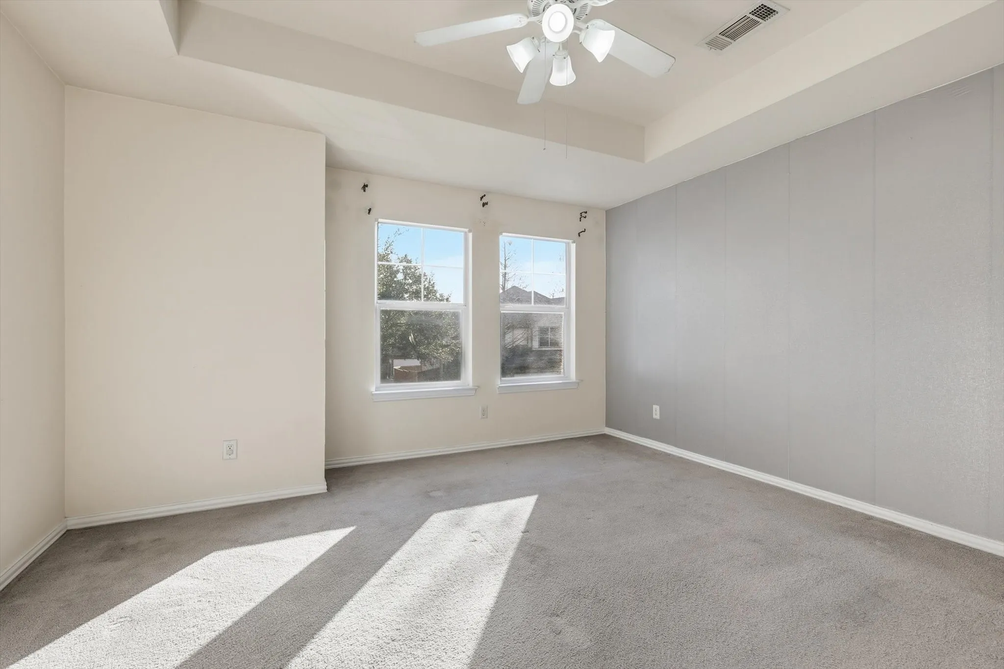 Townhouse For Sale in Dallas County , 908 Plaza Lane, Richardson, Texas 75080, 3 Bedrooms, 3 Bathrooms, 2 Garage spaces, 1,618 Sqft, built in 2004, Preowned, Price $299,900, mls#21159283, Real Estate Agent in Richardson, Homes For Sale in Dallas county, Homes For Sale in Richardson, Realtor in Richardson Texas, Real Estate Brokerage Independent Realty Texas, Luminita Cordes Realtor