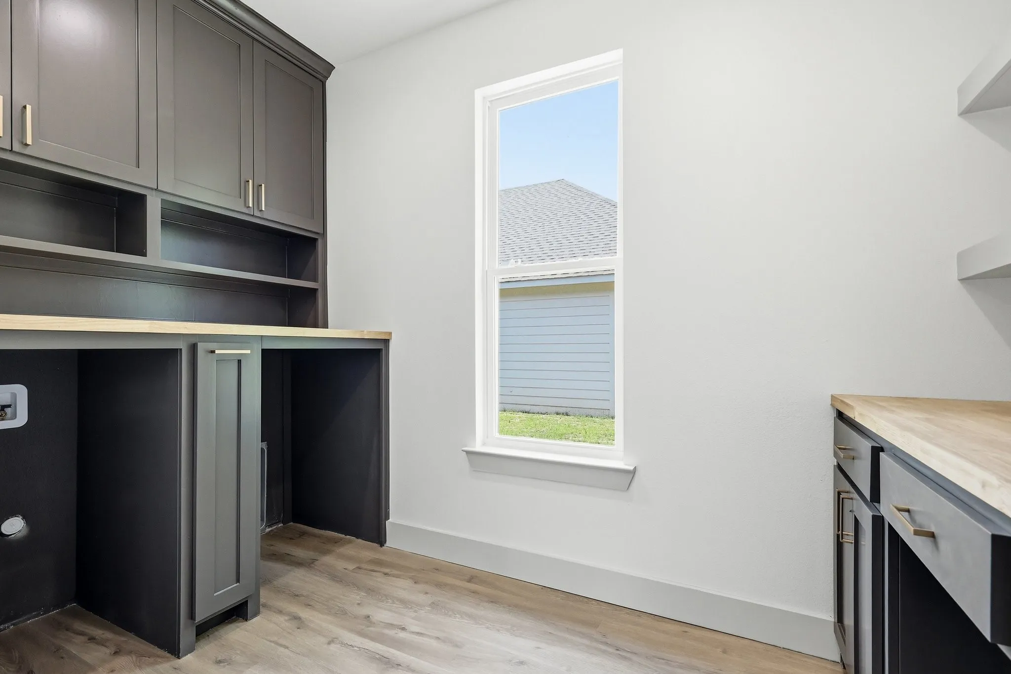 Single Family Residence For Sale in Wise County , 314 W Cobb Street, Bridgeport, Texas 76426, 3 Bedrooms, 2 Bathrooms, Garage spaces, 1,490 Sqft, built in 2026, New Construction - Incomplete, Price $284,000, mls#21167914, Real Estate Agent in Bridgeport, Homes For Sale in Wise county, Homes For Sale in Bridgeport, Realtor in Bridgeport Texas, Real Estate Brokerage Independent Realty Texas, Luminita Cordes Realtor
