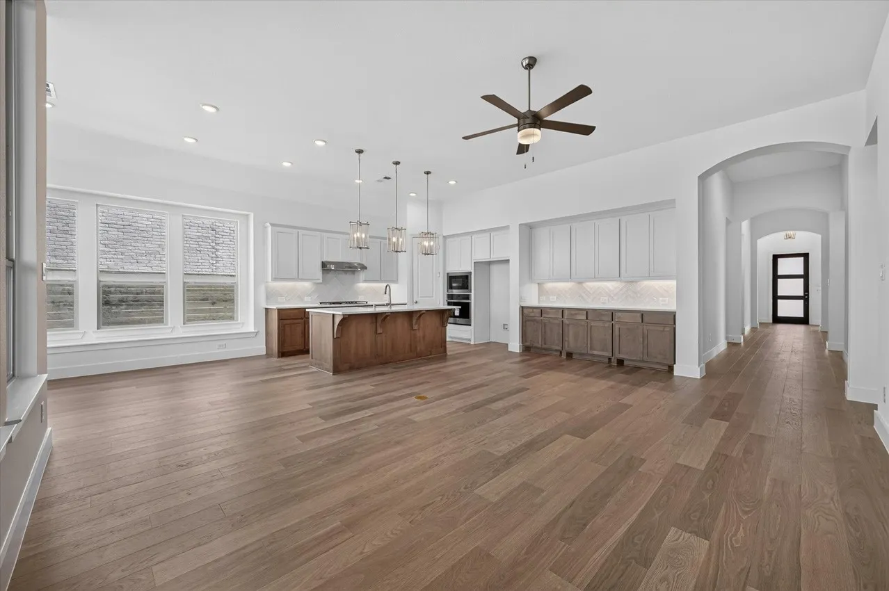 Single Family Residence For Sale in Denton County , 9824 Oak Glade Drive, Denton, Texas 76207, 4 Bedroom, 3 Bathroom, 2 Garage spaces, 2,263 Sqft, built in 2026, New Construction - Incomplete, mls#21167706, Real Estate Agent in Denton, Homes For Sale in Denton county, Homes For Sale in Denton, Realtor in Denton Texas, Real Estate Brokerage Independent Realty Texas, Luminita Cordes Realtor
