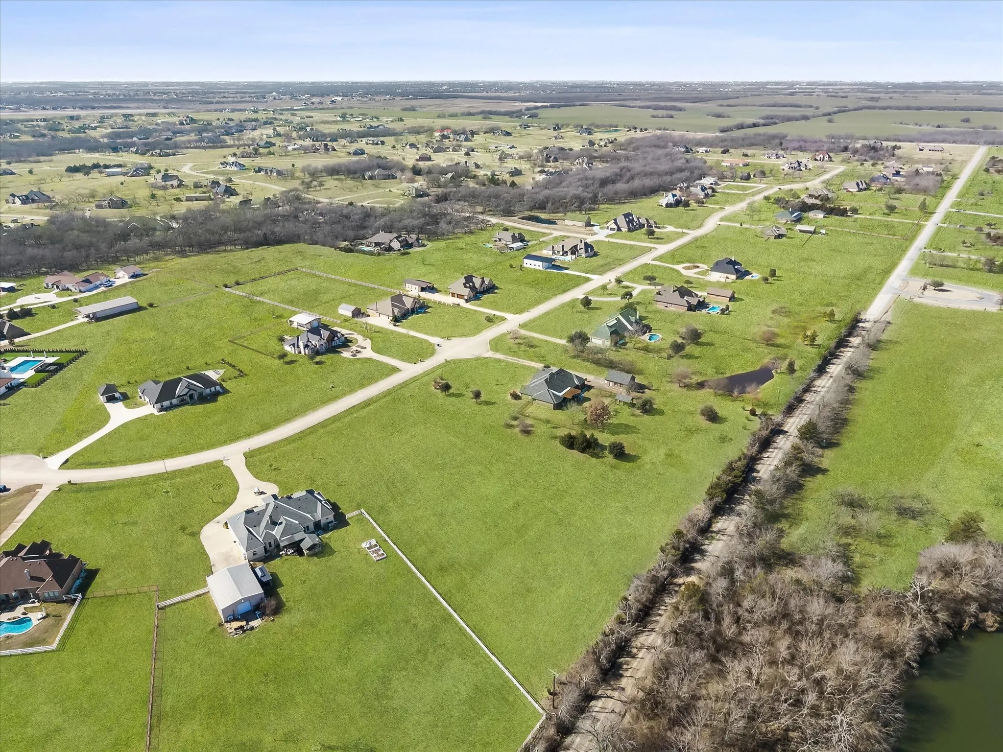 Aerial view of property and surrounding area