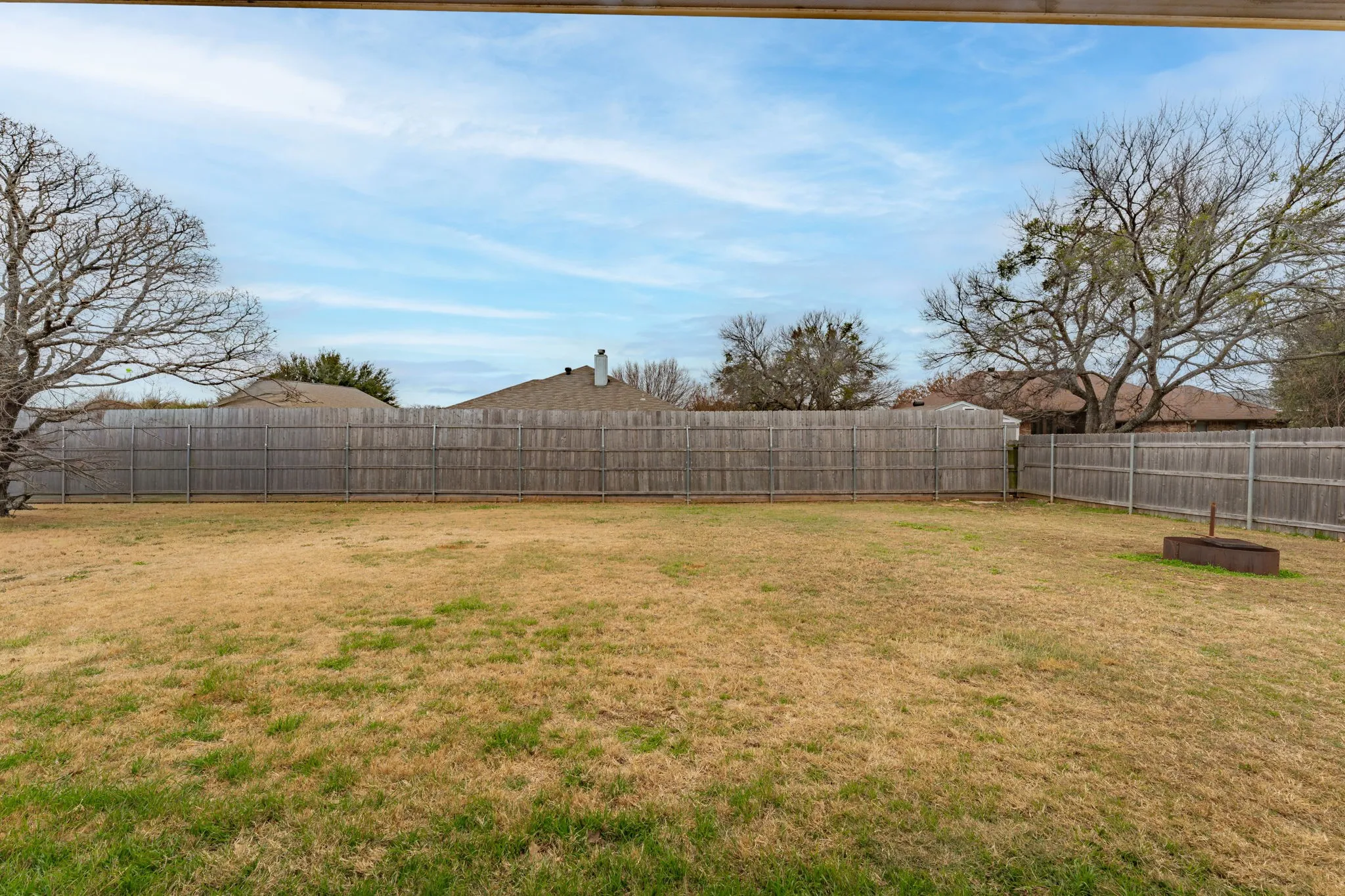 Single Family Residence For Sale in Hood County , 3005 Stroll Drive, Granbury, Texas 76049, 4 Bedroom, 2 Bathroom, 2 Garage spaces, 1,806 Sqft, built in 2005, mls#21166003, Real Estate Agent in Granbury, Homes For Sale in Hood county, Homes For Sale in Granbury, Realtor in Granbury Texas, Real Estate Brokerage Independent Realty Texas, Luminita Cordes Realtor