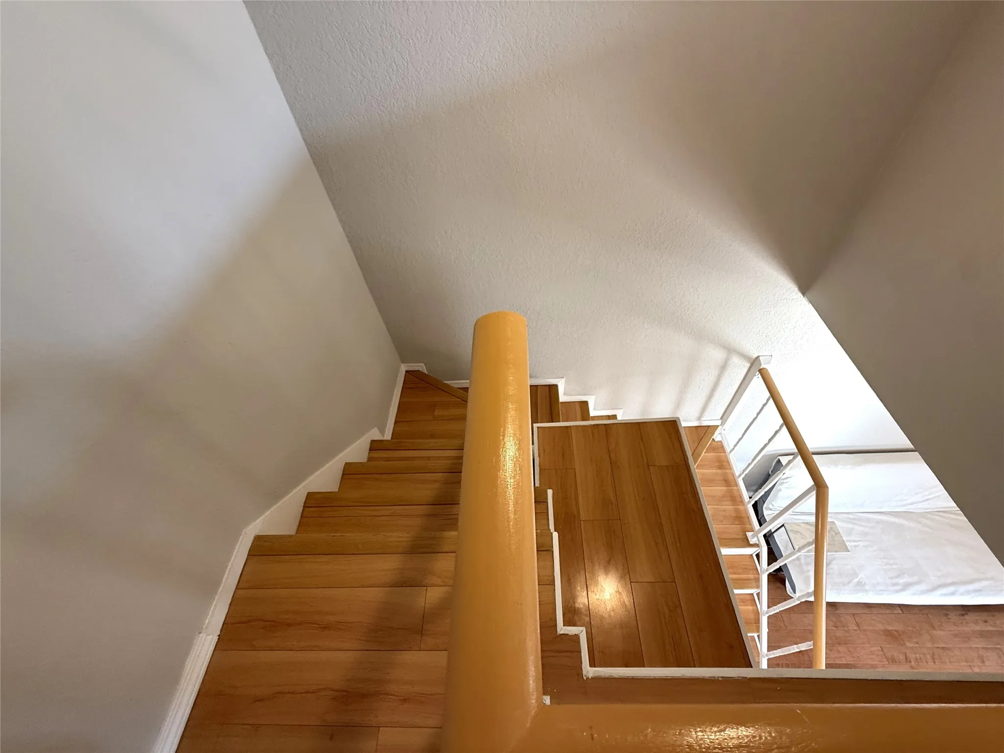Condominium For Sale in Dallas County , 5325 Bent Tree Forest Drive 2230, Dallas, Texas 75248, 1 Bedroom, 2 Bathrooms, Garage spaces, 1,028 Sqft, built in 1983, Preowned, Price $159,900, mls#21167264, Real Estate Agent in Dallas, Homes For Sale in Dallas county, Homes For Sale in Dallas, Realtor in Dallas Texas, Real Estate Brokerage Independent Realty Texas, Luminita Cordes Realtor