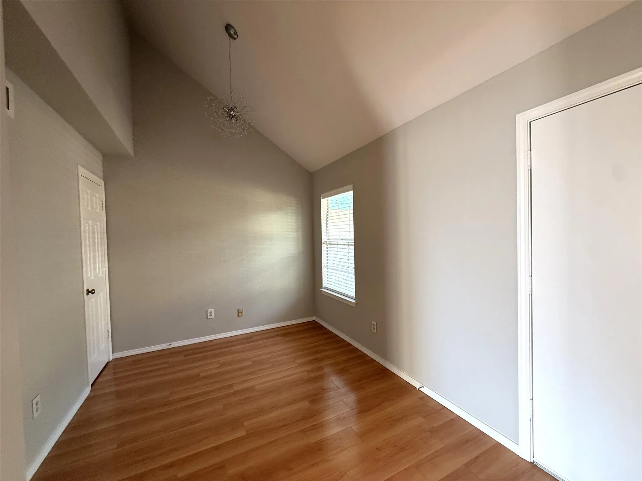 Condominium For Sale in Dallas County , 5325 Bent Tree Forest Drive 2230, Dallas, Texas 75248, 1 Bedroom, 2 Bathrooms, Garage spaces, 1,028 Sqft, built in 1983, Preowned, Price $159,900, mls#21167264, Real Estate Agent in Dallas, Homes For Sale in Dallas county, Homes For Sale in Dallas, Realtor in Dallas Texas, Real Estate Brokerage Independent Realty Texas, Luminita Cordes Realtor