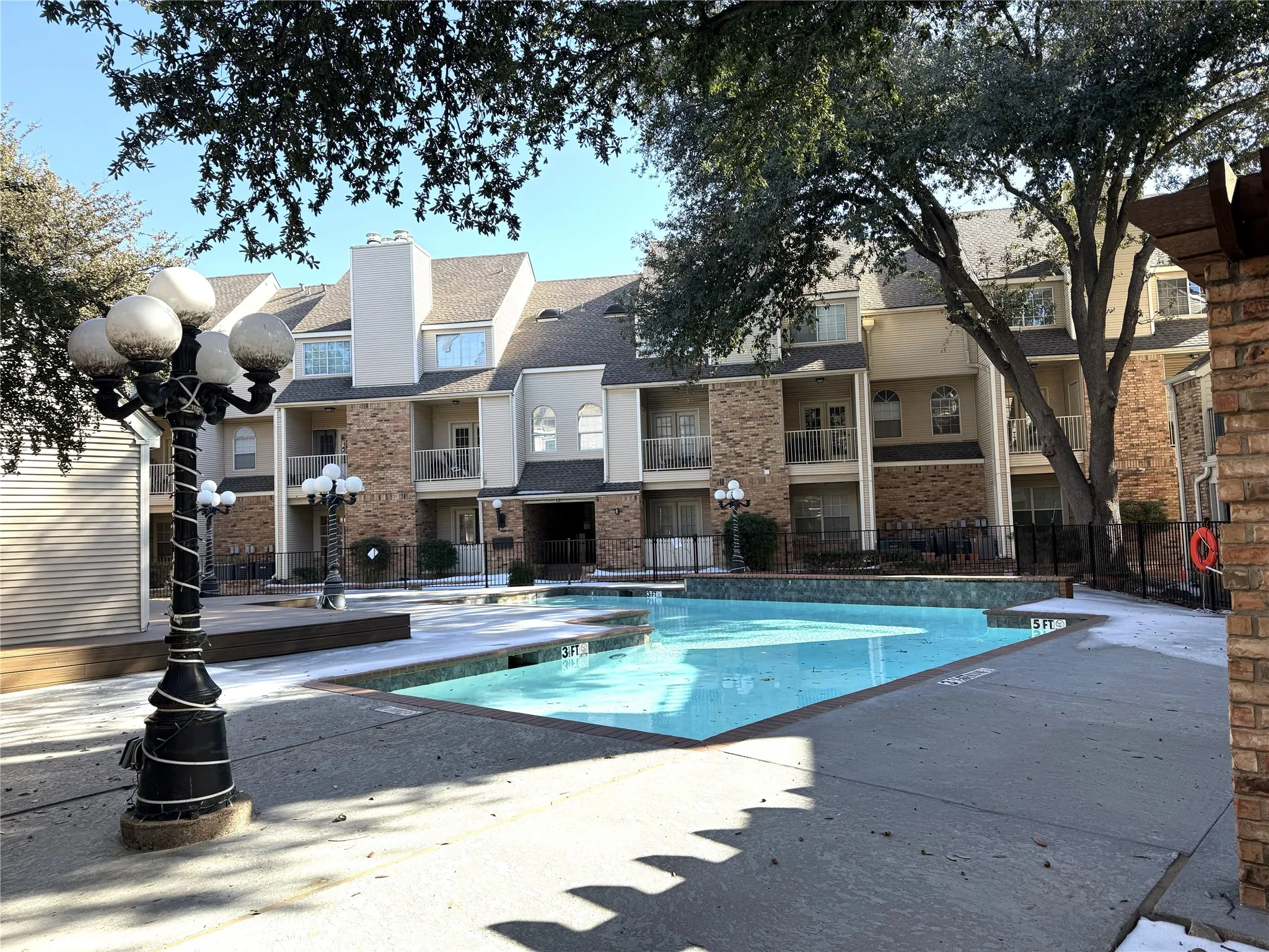 Condominium For Sale in Dallas County , 5325 Bent Tree Forest Drive 2230, Dallas, Texas 75248, 1 Bedroom, 2 Bathrooms, Garage spaces, 1,028 Sqft, built in 1983, Preowned, Price $159,900, mls#21167264, Real Estate Agent in Dallas, Homes For Sale in Dallas county, Homes For Sale in Dallas, Realtor in Dallas Texas, Real Estate Brokerage Independent Realty Texas, Luminita Cordes Realtor