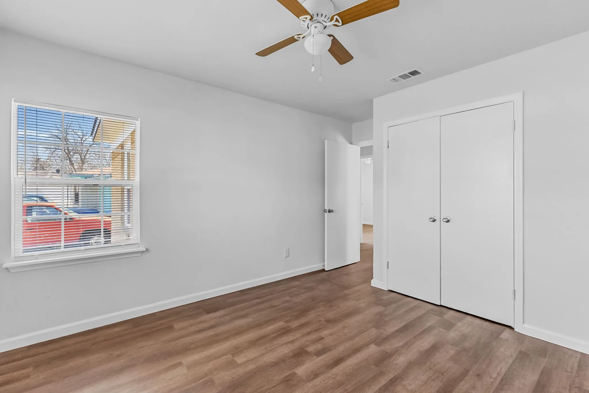 Single Family Residence For Sale in Hunt County , 2117 Frazier Street, Greenville, Texas 75401, 4 Bedrooms, 2 Bathrooms, Garage spaces, 1,259 Sqft, built in 1965, Price $189,000, mls#21168435, Real Estate Agent in Greenville, Homes For Sale in Hunt county, Homes For Sale in Greenville, Realtor in Greenville Texas, Real Estate Brokerage Independent Realty Texas, Luminita Cordes Realtor