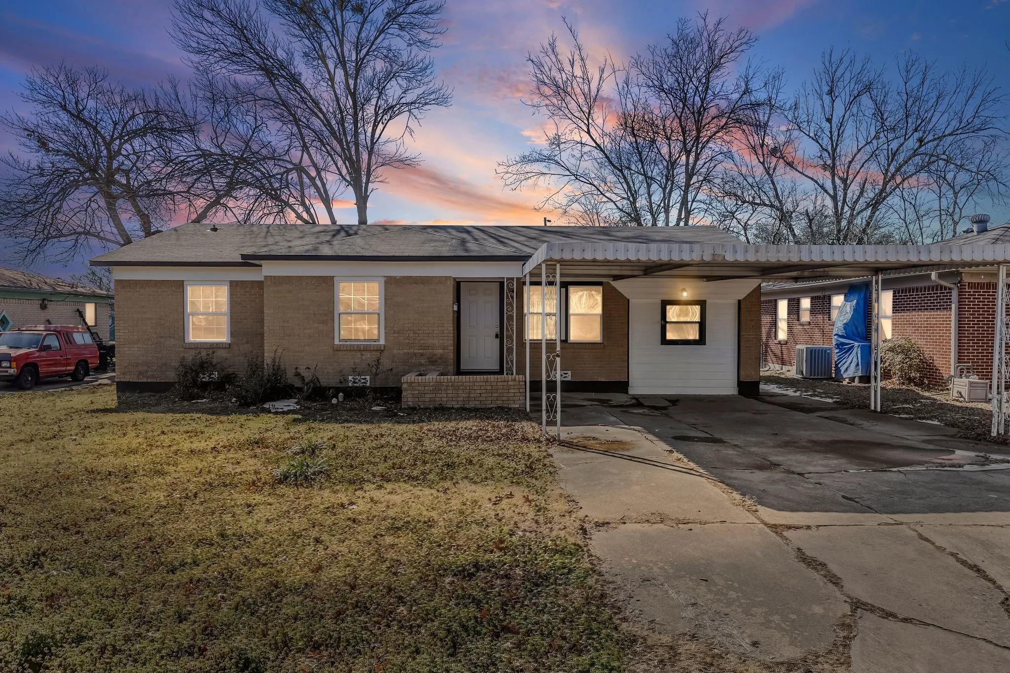 Single Family Residence For Sale in Hunt County , 2117 Frazier Street, Greenville, Texas 75401, 4 Bedrooms, 2 Bathrooms, Garage spaces, 1,259 Sqft, built in 1965, Price $189,000, mls#21168435, Real Estate Agent in Greenville, Homes For Sale in Hunt county, Homes For Sale in Greenville, Realtor in Greenville Texas, Real Estate Brokerage Independent Realty Texas, Luminita Cordes Realtor
