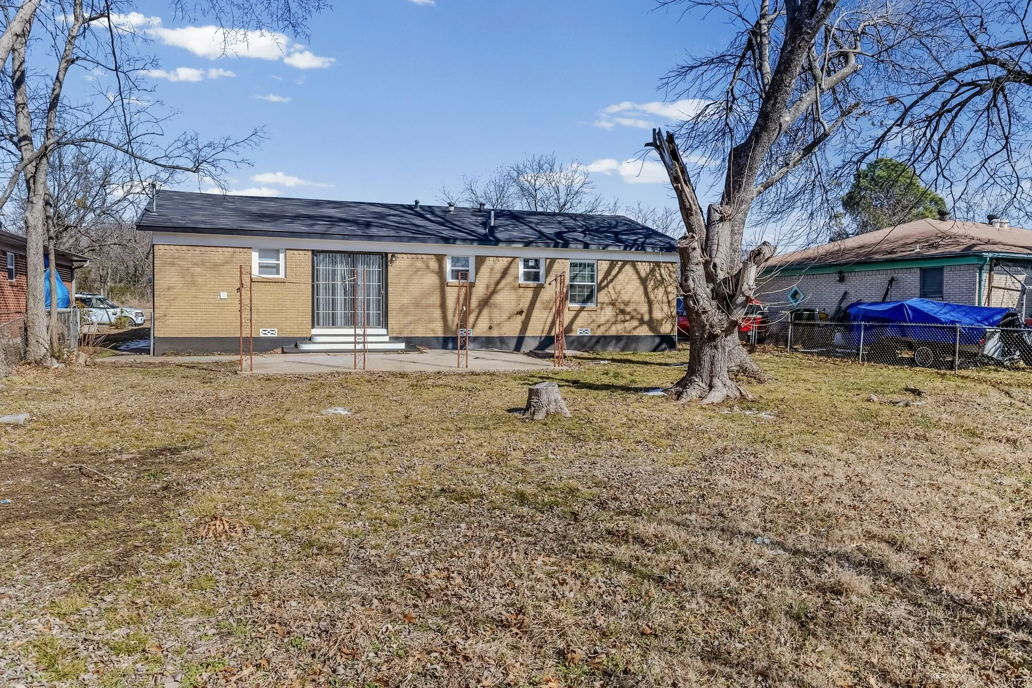 Single Family Residence For Sale in Hunt County , 2117 Frazier Street, Greenville, Texas 75401, 4 Bedrooms, 2 Bathrooms, Garage spaces, 1,259 Sqft, built in 1965, Price $189,000, mls#21168435, Real Estate Agent in Greenville, Homes For Sale in Hunt county, Homes For Sale in Greenville, Realtor in Greenville Texas, Real Estate Brokerage Independent Realty Texas, Luminita Cordes Realtor